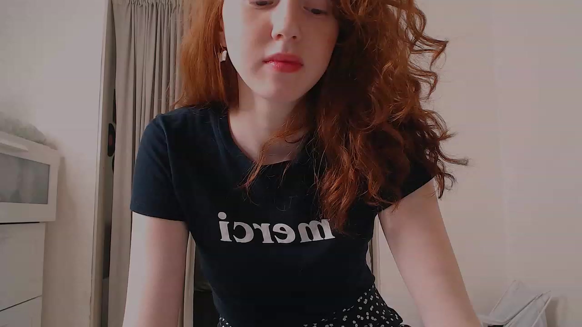 Gallery image thumbnail from DearSylvia's myfreecams stream on, 12/30/2022, 17:44 image 19 of 20