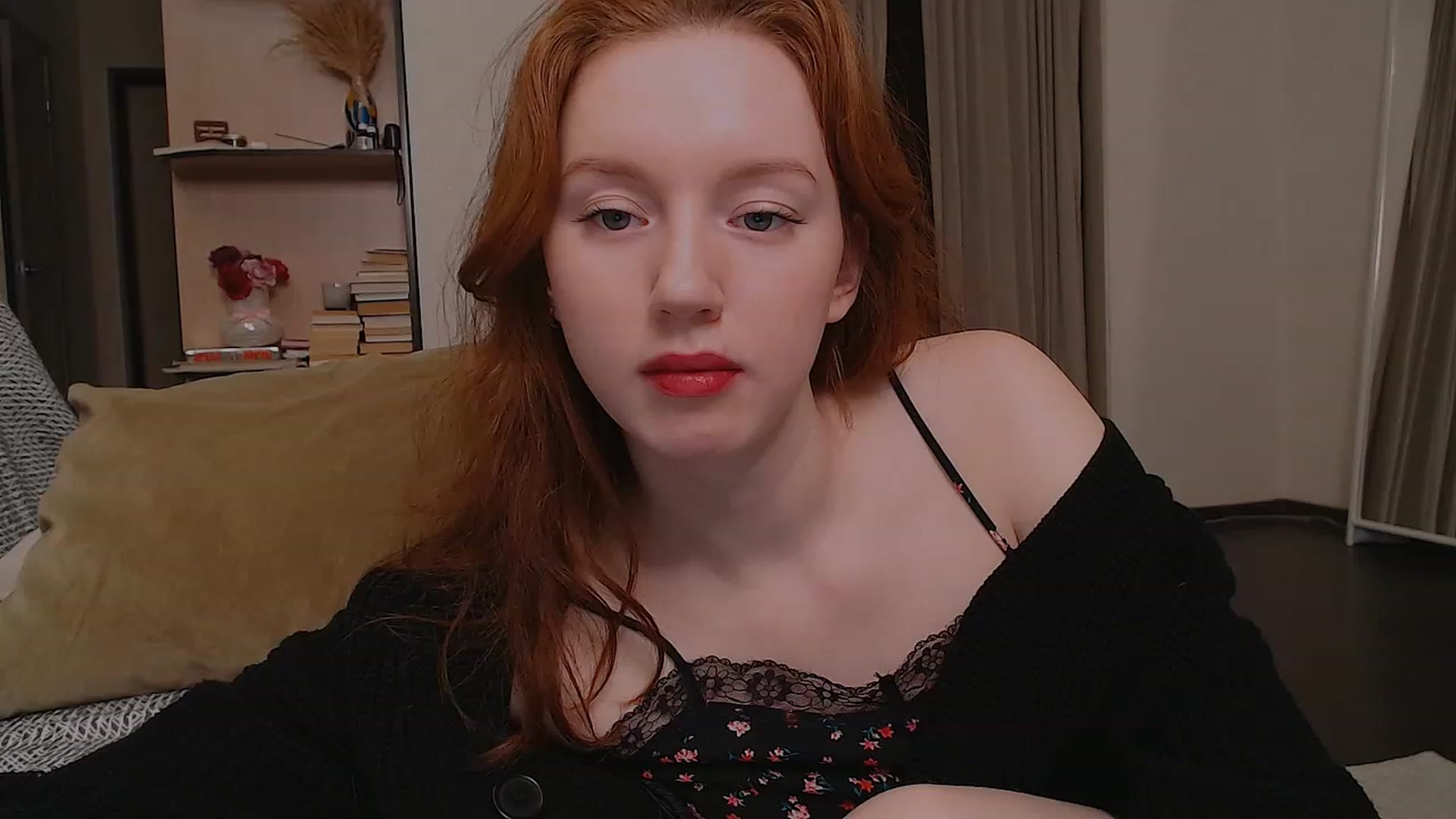Gallery image thumbnail from DearSylvia's myfreecams stream on, 01/17/2023, 16:21 image 10 of 20