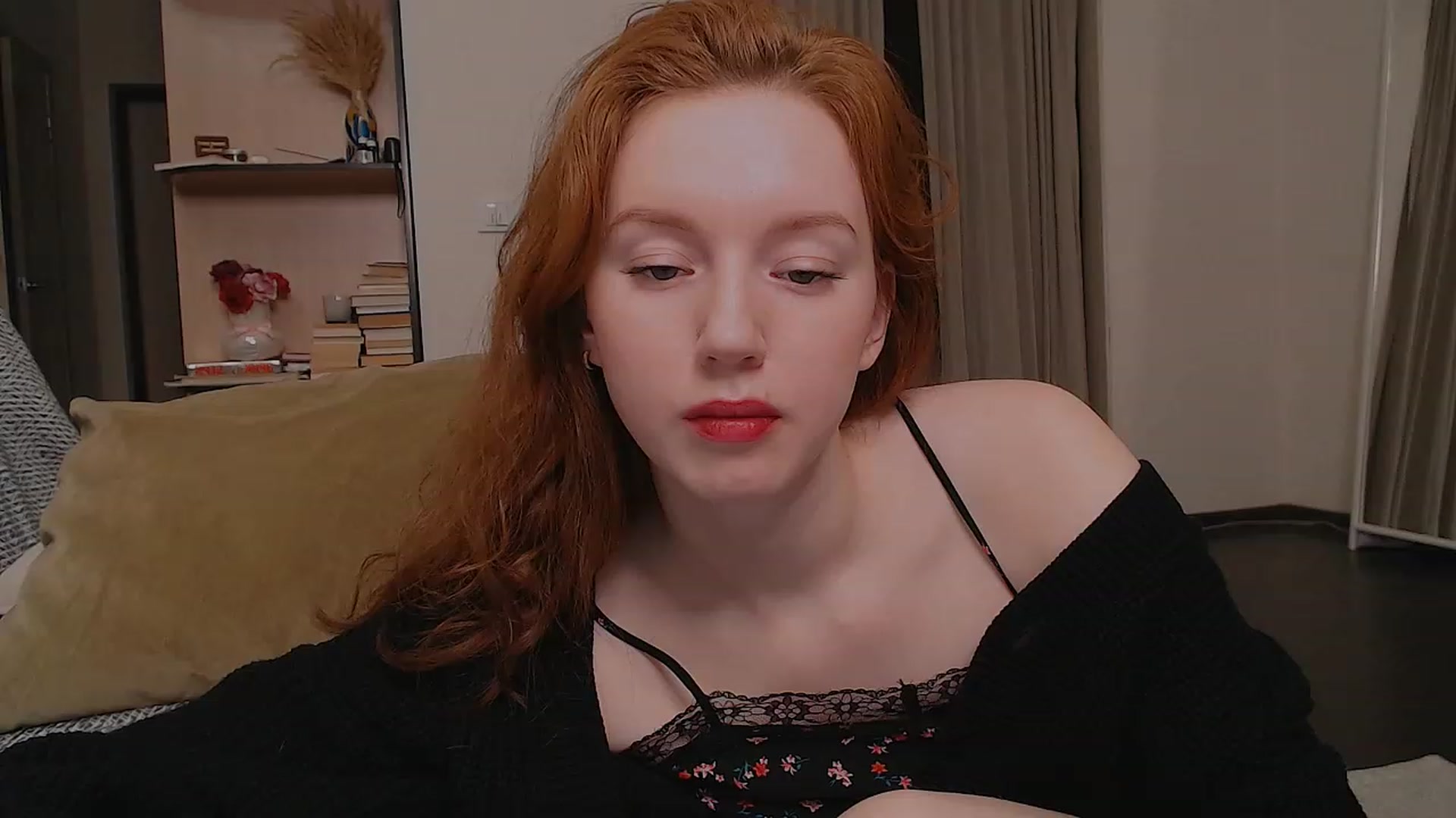 Gallery image thumbnail from DearSylvia's myfreecams stream on, 01/17/2023, 16:21 image 18 of 20