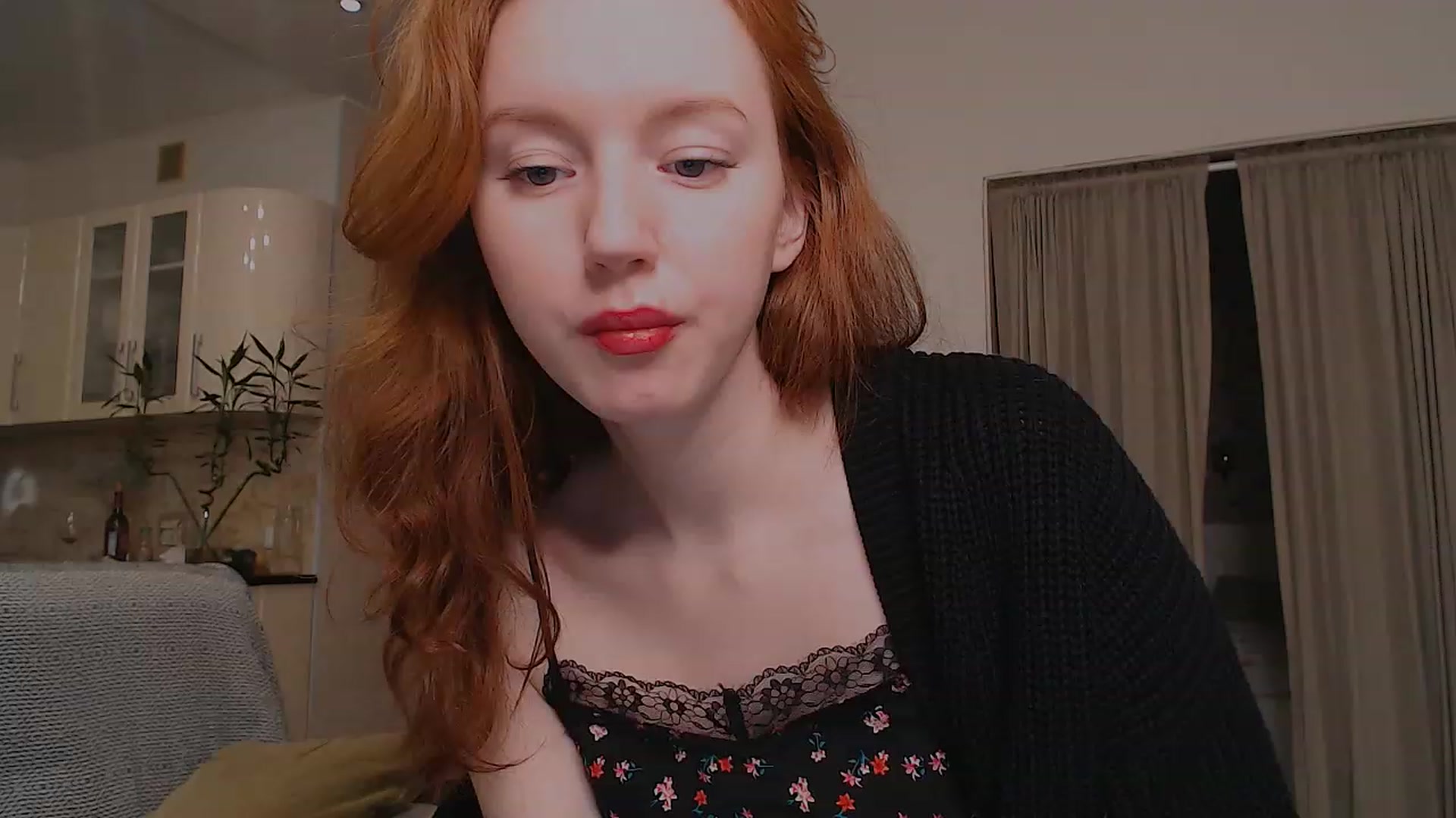 Gallery image thumbnail from DearSylvia's myfreecams stream on, 01/17/2023, 17:16 image 8 of 20