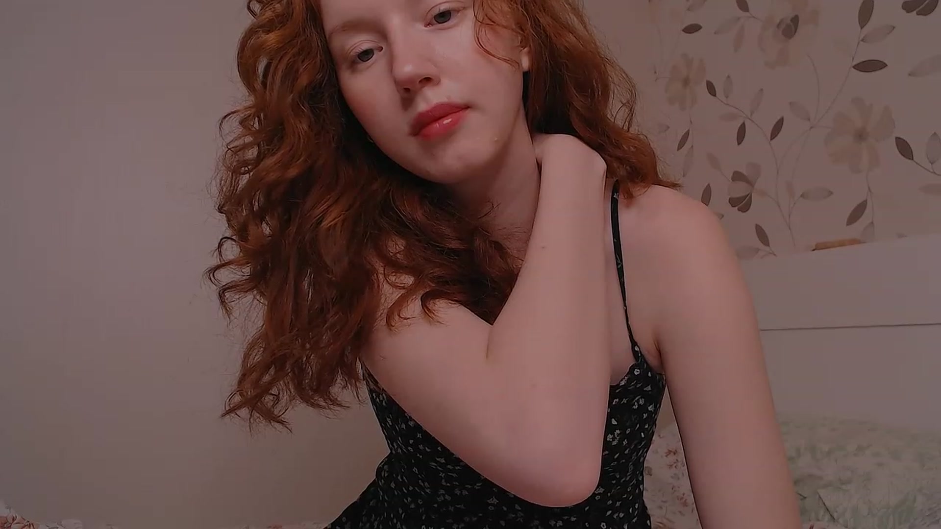 Gallery image thumbnail from DearSylvia's myfreecams stream on, 01/28/2023, 17:26 image 18 of 20