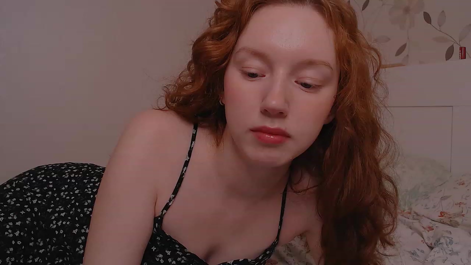 Gallery image thumbnail from DearSylvia's myfreecams stream on, 01/28/2023, 17:26 image 13 of 20