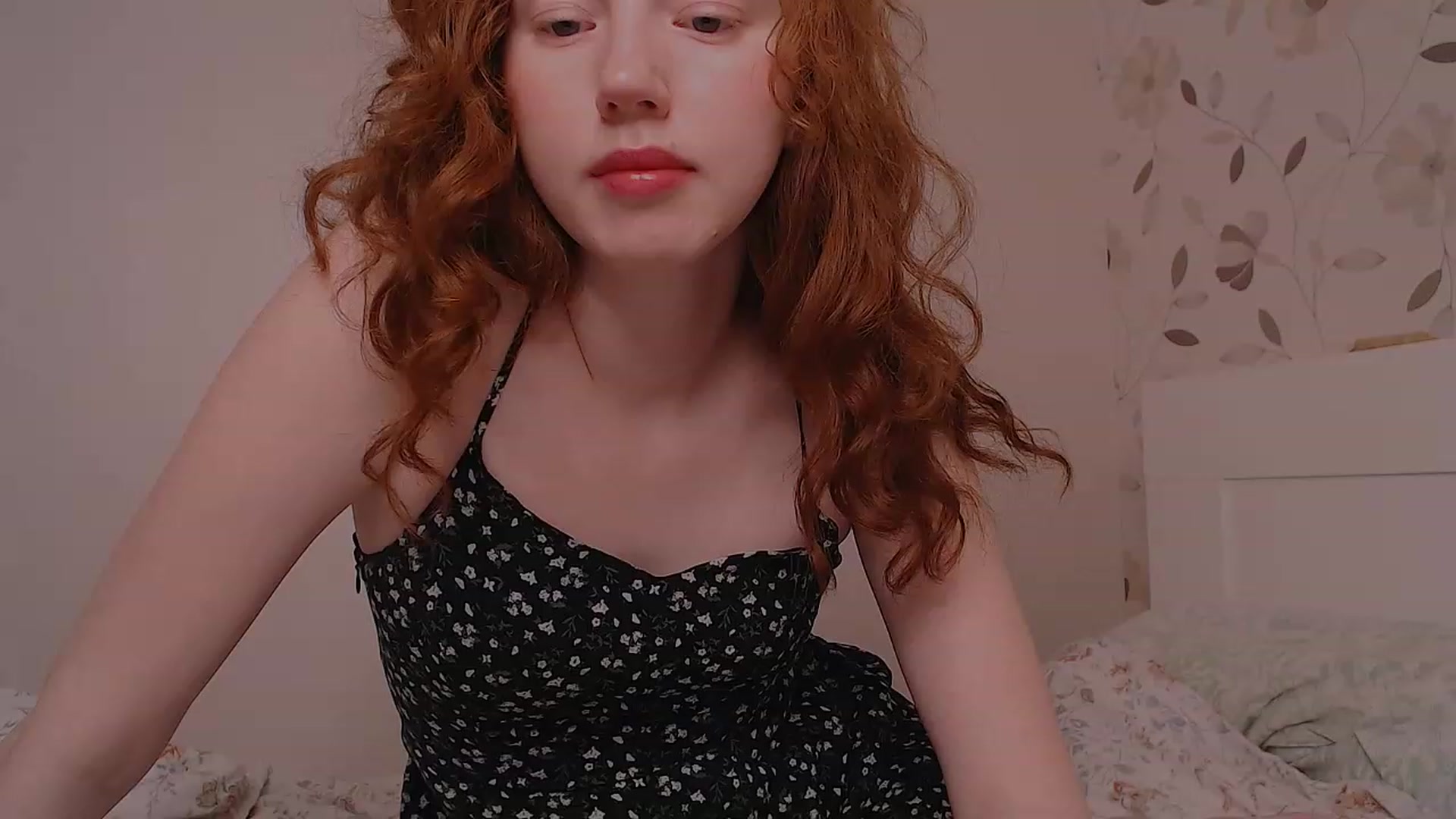 Gallery image thumbnail from DearSylvia's myfreecams stream on, 01/28/2023, 17:26 image 16 of 20