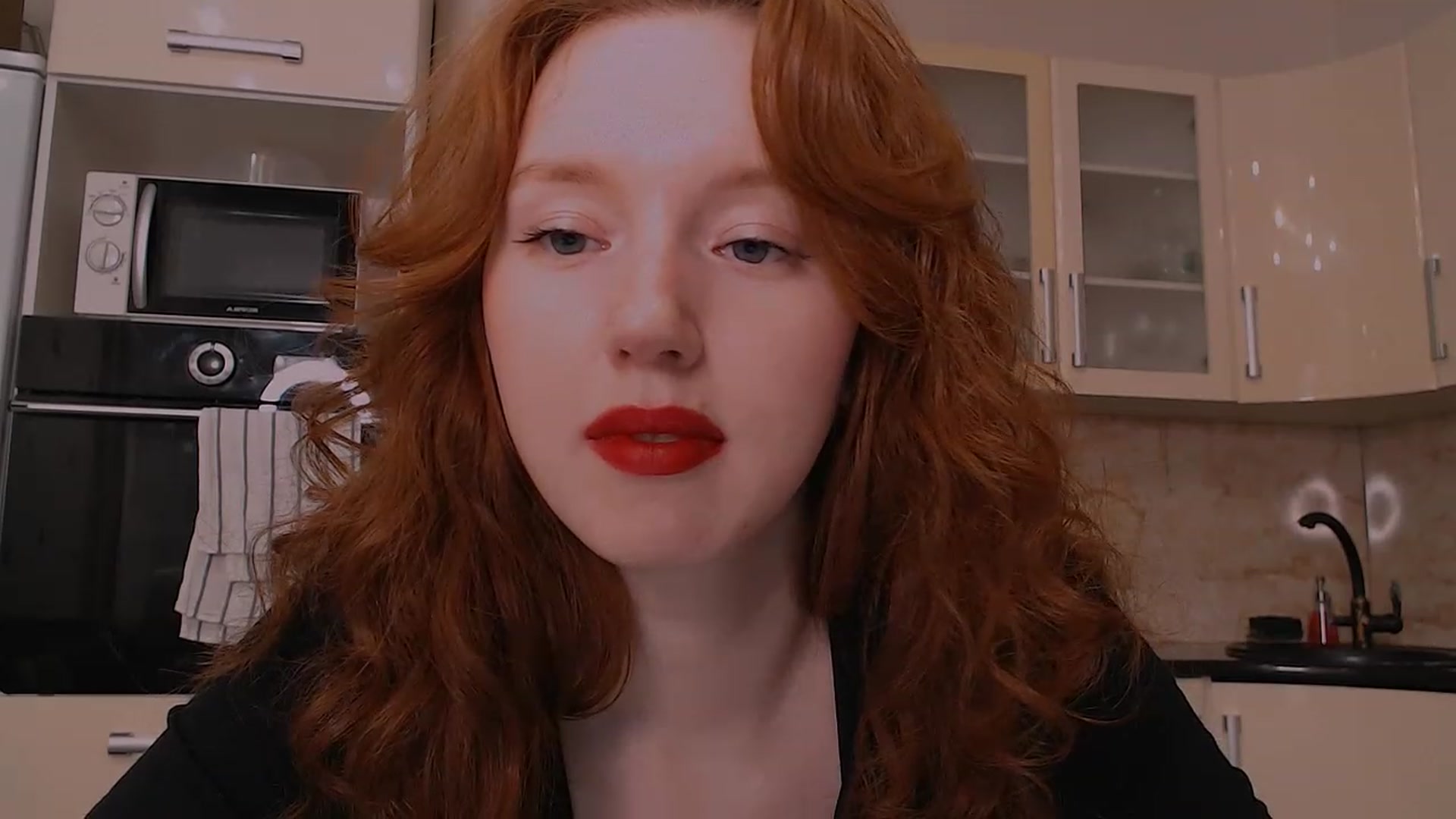 Gallery image thumbnail from DearSylvia's myfreecams stream on, 01/31/2023, 18:30 image 6 of 20
