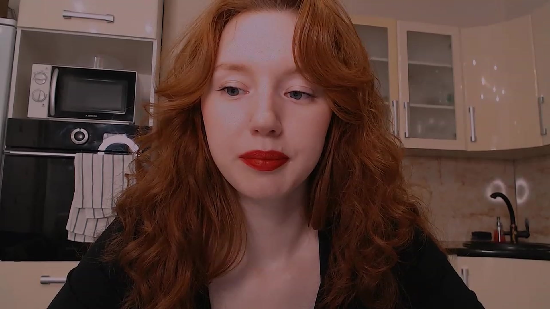 Gallery image thumbnail from DearSylvia's myfreecams stream on, 01/31/2023, 18:30 image 10 of 20
