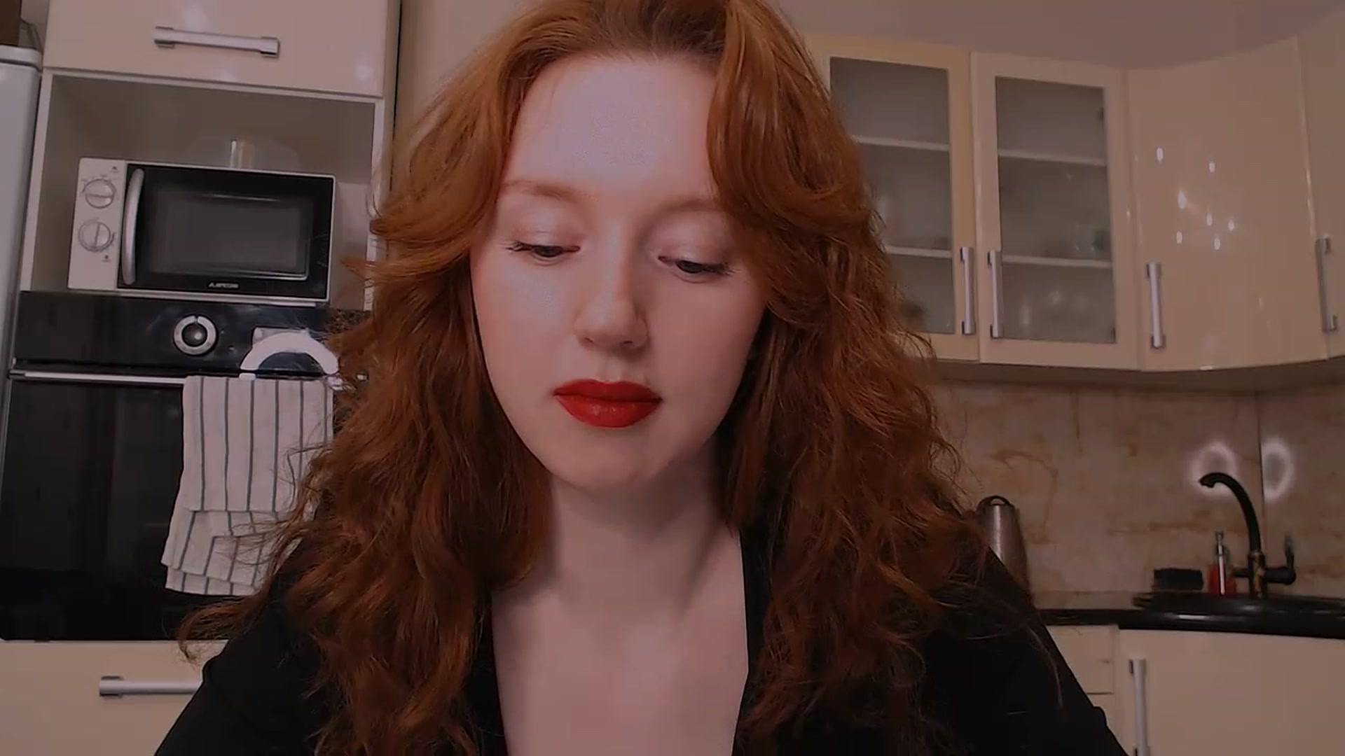 Gallery image thumbnail from DearSylvia's myfreecams stream on, 01/31/2023, 18:30 image 4 of 20