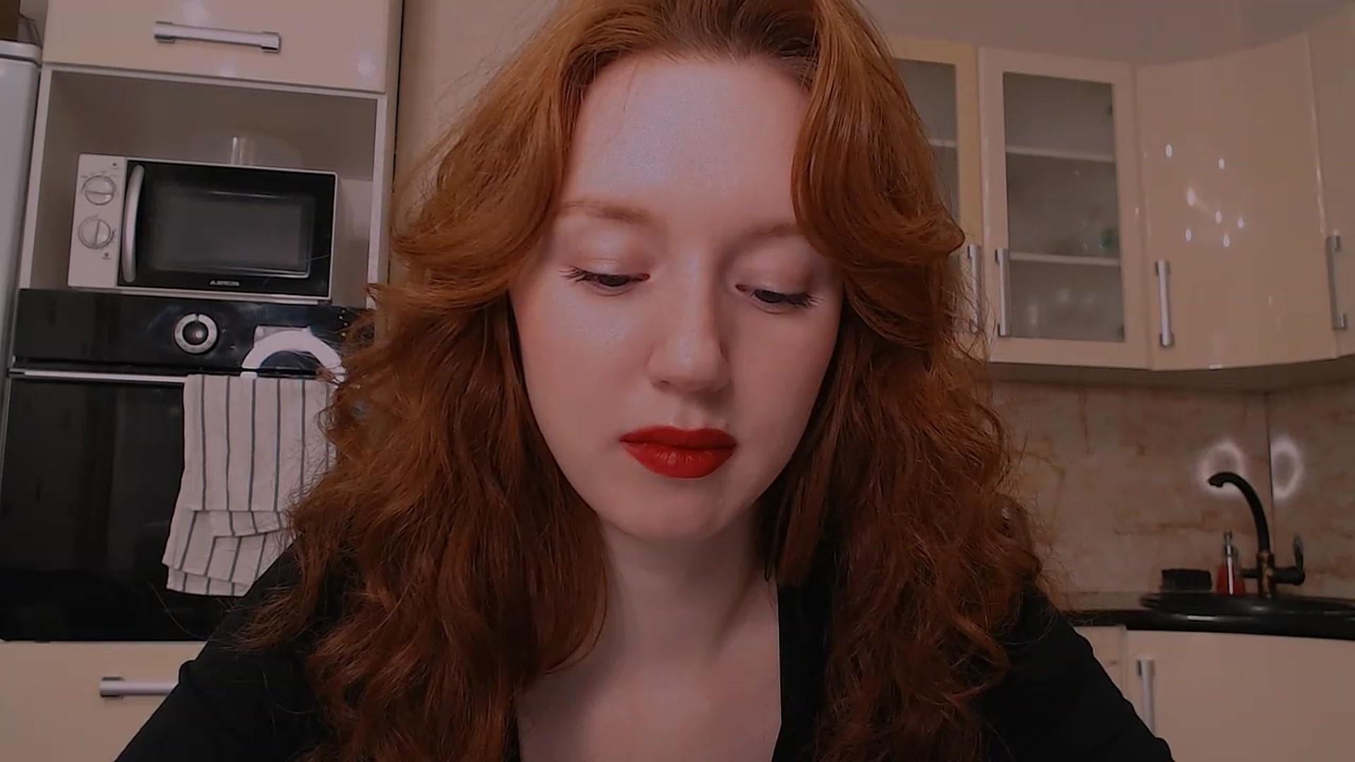 Gallery image thumbnail from DearSylvia's myfreecams stream on, 01/31/2023, 18:30 image 8 of 20