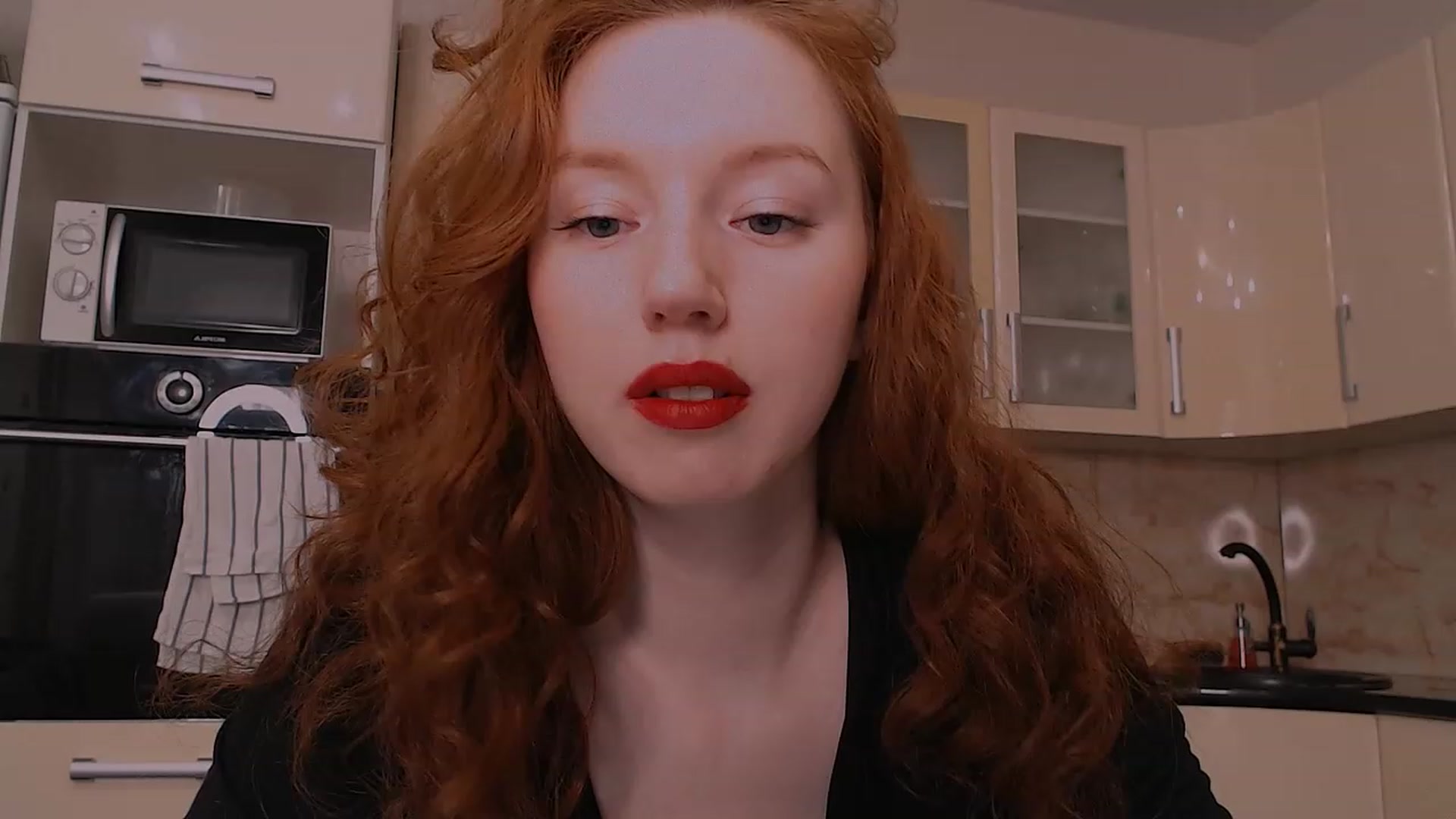 Gallery image thumbnail from DearSylvia's myfreecams stream on, 01/31/2023, 19:13 image 17 of 20