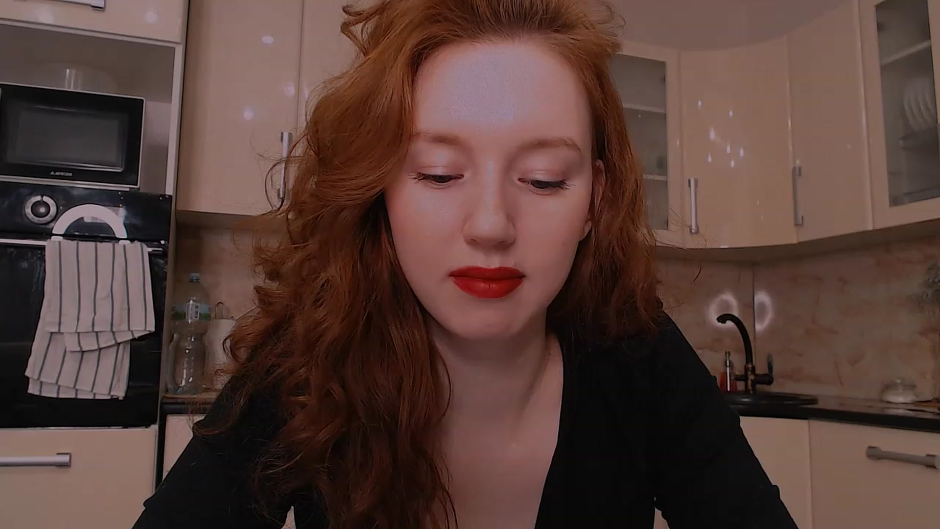 Gallery image thumbnail from DearSylvia's myfreecams stream on, 01/31/2023, 19:13 image 10 of 20