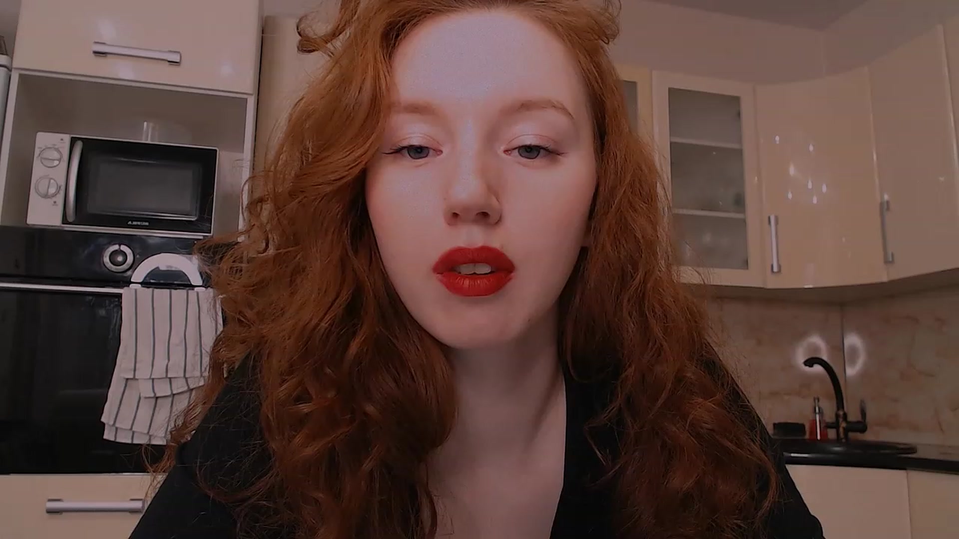 Gallery image thumbnail from DearSylvia's myfreecams stream on, 01/31/2023, 19:13 image 19 of 20
