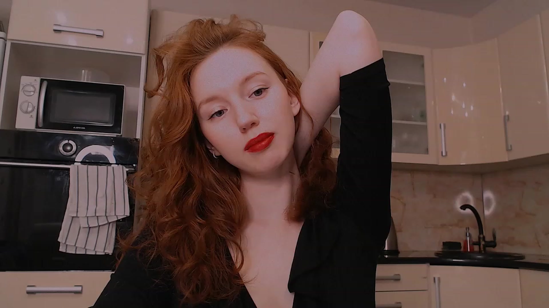 Gallery image thumbnail from DearSylvia's myfreecams stream on, 01/31/2023, 19:13 image 18 of 20