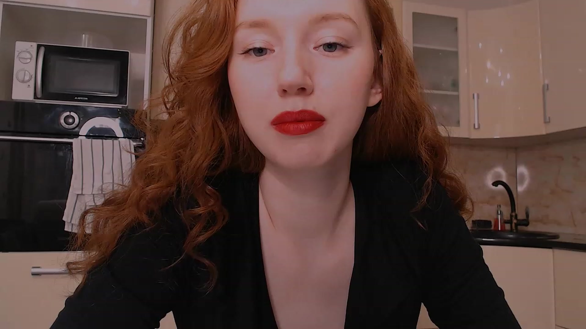 Gallery image thumbnail from DearSylvia's myfreecams stream on, 01/31/2023, 19:13 image 13 of 20