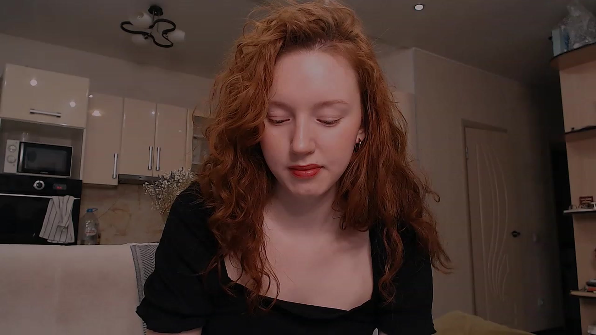 Gallery image thumbnail from DearSylvia's myfreecams stream on, 02/10/2023, 17:24 image 3 of 20