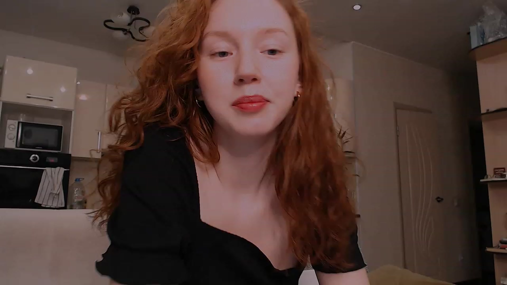 Gallery image thumbnail from DearSylvia's myfreecams stream on, 02/10/2023, 17:24 image 4 of 20