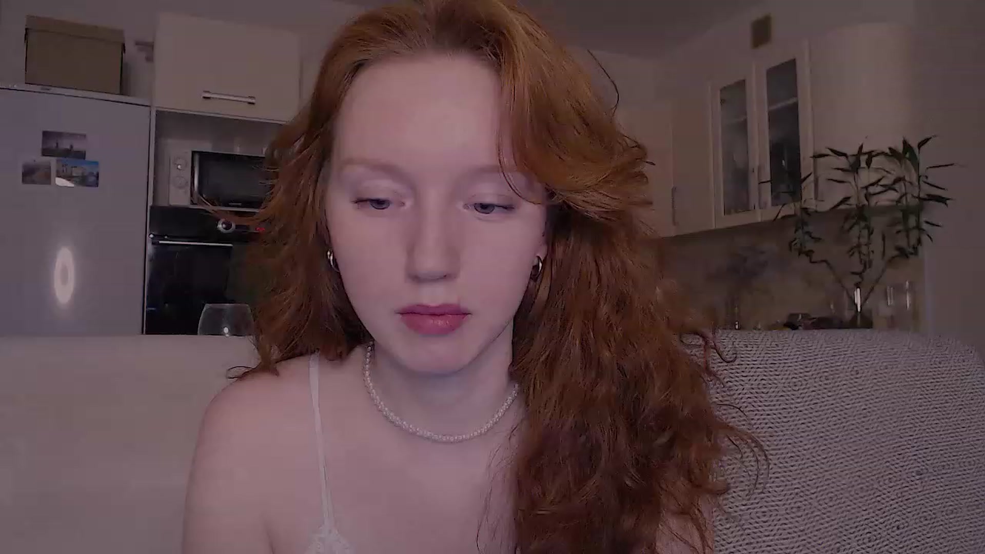 Gallery image thumbnail from DearSylvia's myfreecams stream on, 04/13/2023, 19:55 image 16 of 20