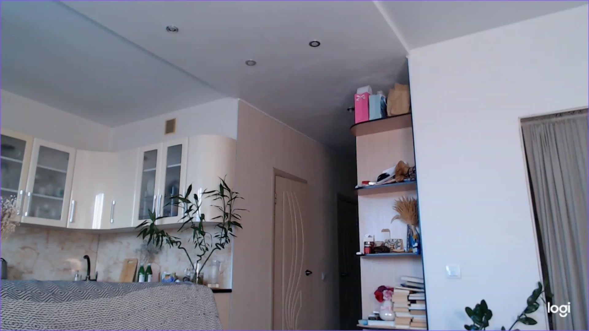 Gallery image thumbnail from DearSylvia's myfreecams stream on, 07/29/2023, 17:29 image 18 of 20