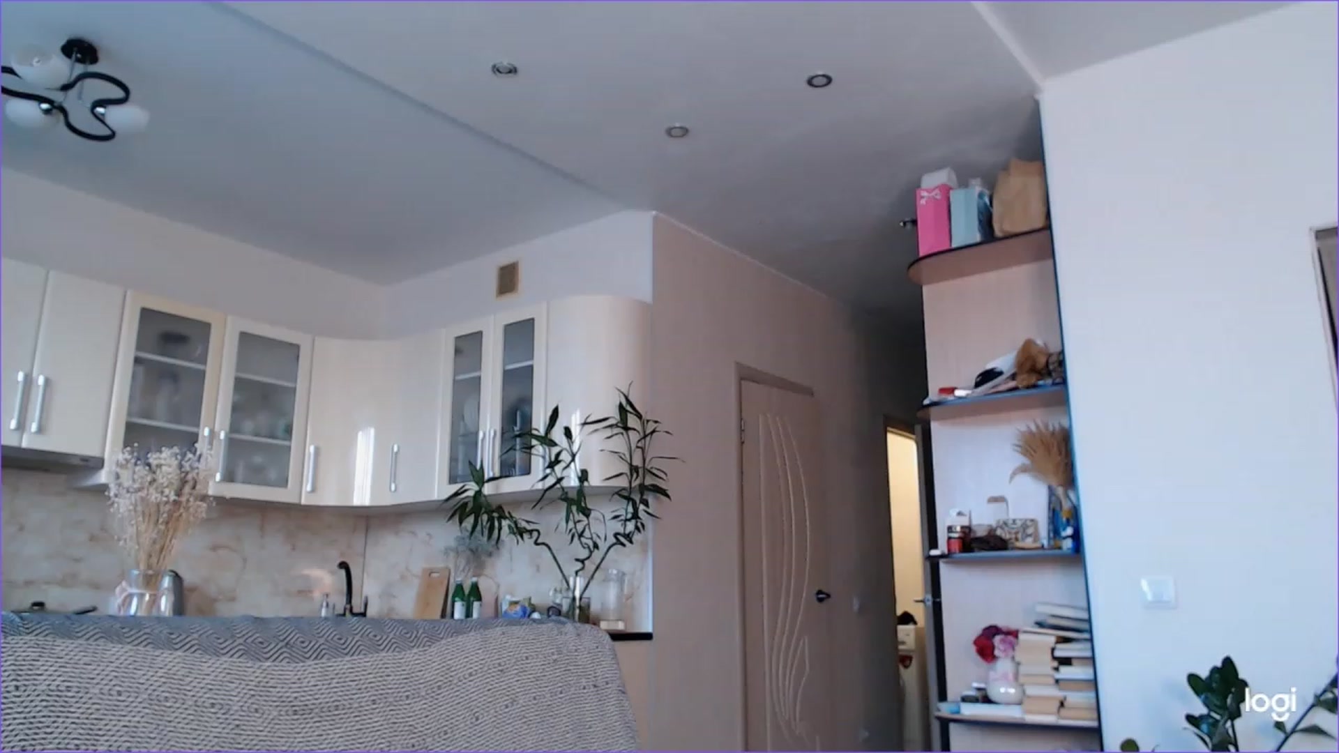 Gallery image thumbnail from DearSylvia's myfreecams stream on, 07/29/2023, 17:29 image 10 of 20
