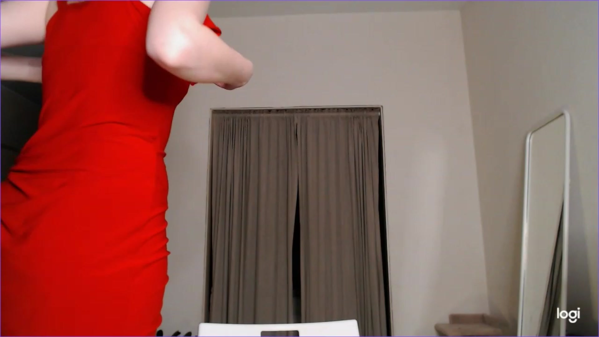 Gallery image thumbnail from DearSylvia's myfreecams stream on, 10/06/2023, 17:38 image 8 of 20