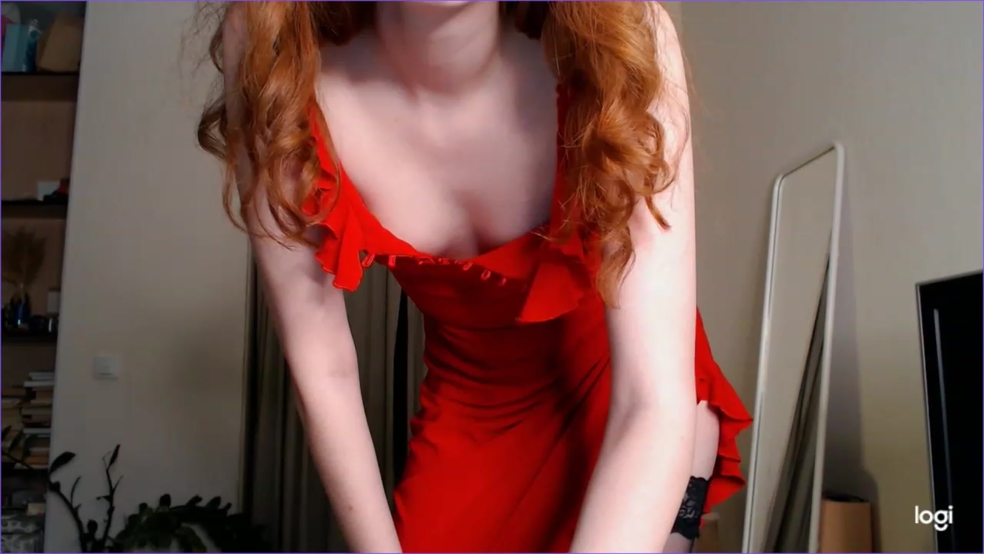 Gallery image thumbnail from DearSylvia's myfreecams stream on, 10/06/2023, 17:38 image 13 of 20