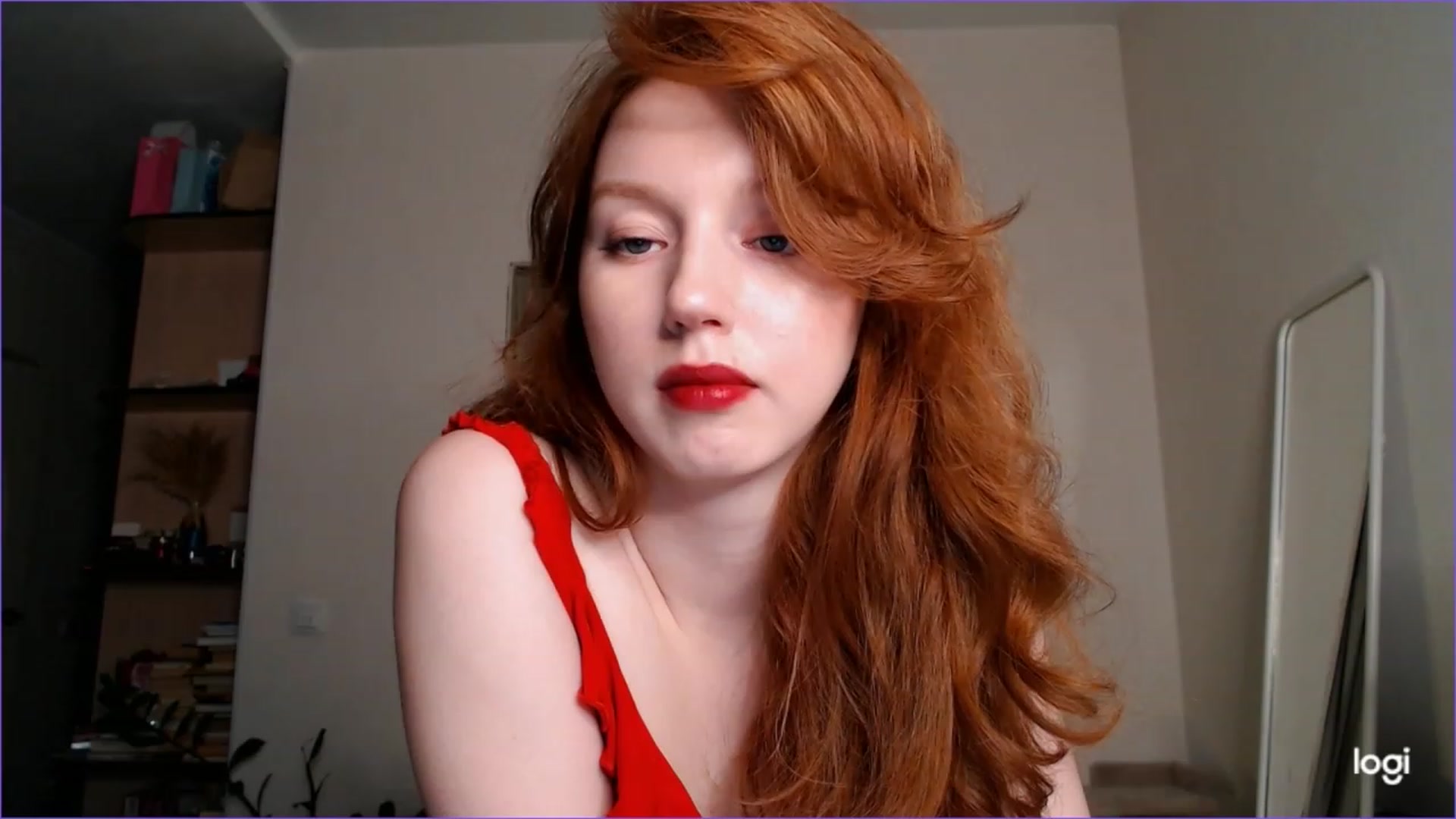 Gallery image thumbnail from DearSylvia's myfreecams stream on, 10/06/2023, 17:38 image 7 of 20