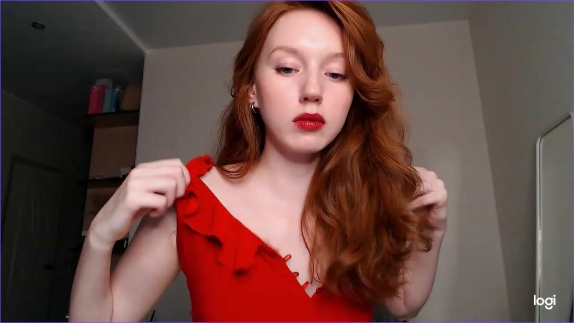 Gallery image thumbnail from DearSylvia's myfreecams stream on, 10/06/2023, 17:38 image 19 of 20