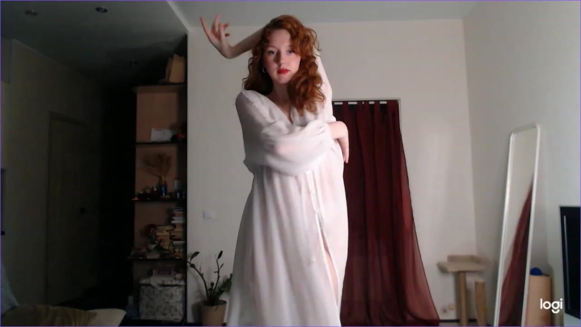 Gallery image thumbnail from DearSylvia's myfreecams stream on, 10/21/2023, 17:21 image 7 of 20