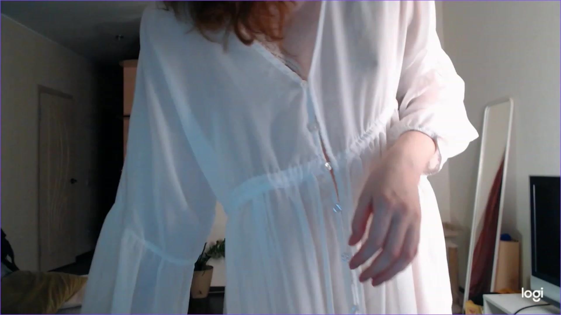 Gallery image thumbnail from DearSylvia's myfreecams stream on, 10/21/2023, 17:21 image 10 of 20