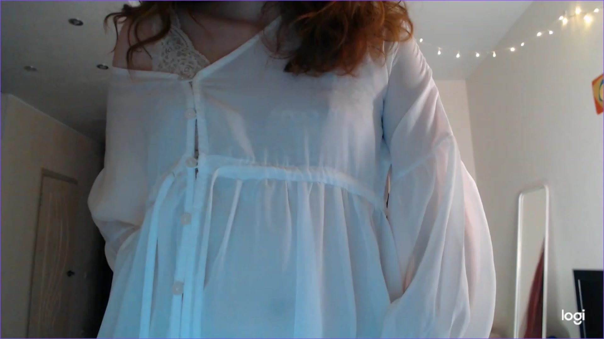 Gallery image thumbnail from DearSylvia's myfreecams stream on, 10/21/2023, 17:21 image 15 of 20