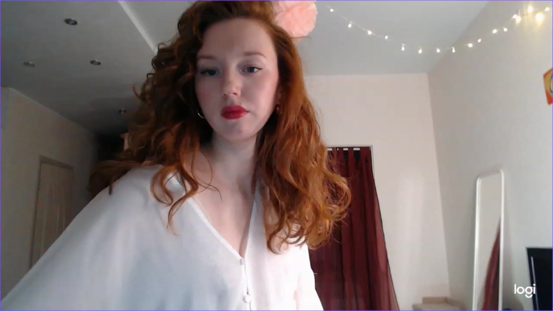 Gallery image thumbnail from DearSylvia's myfreecams stream on, 10/21/2023, 17:21 image 13 of 20