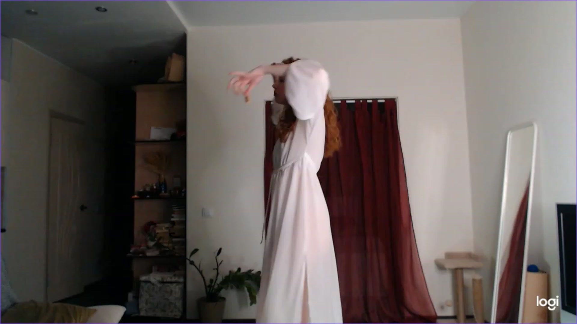 Gallery image thumbnail from DearSylvia's myfreecams stream on, 10/21/2023, 17:21 image 5 of 20