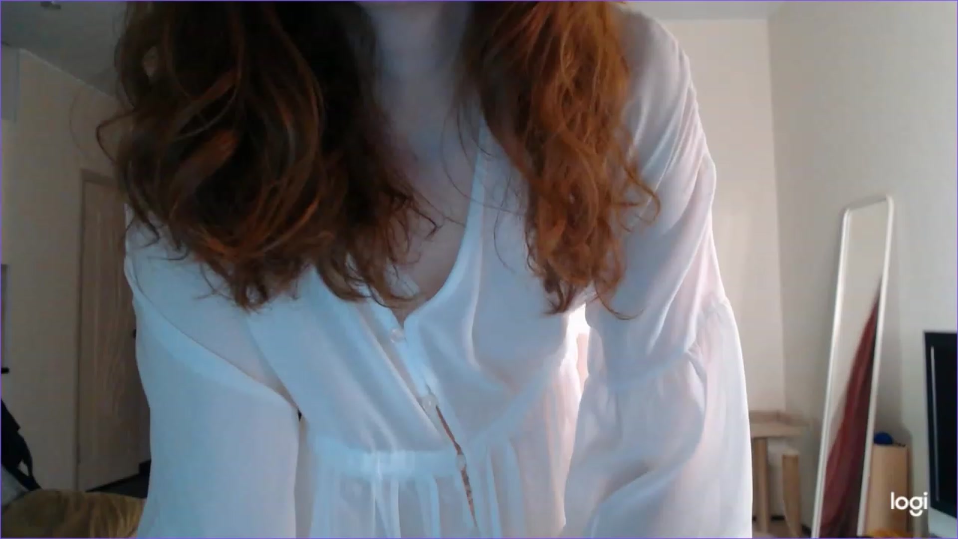 Gallery image thumbnail from DearSylvia's myfreecams stream on, 10/21/2023, 17:21 image 9 of 20