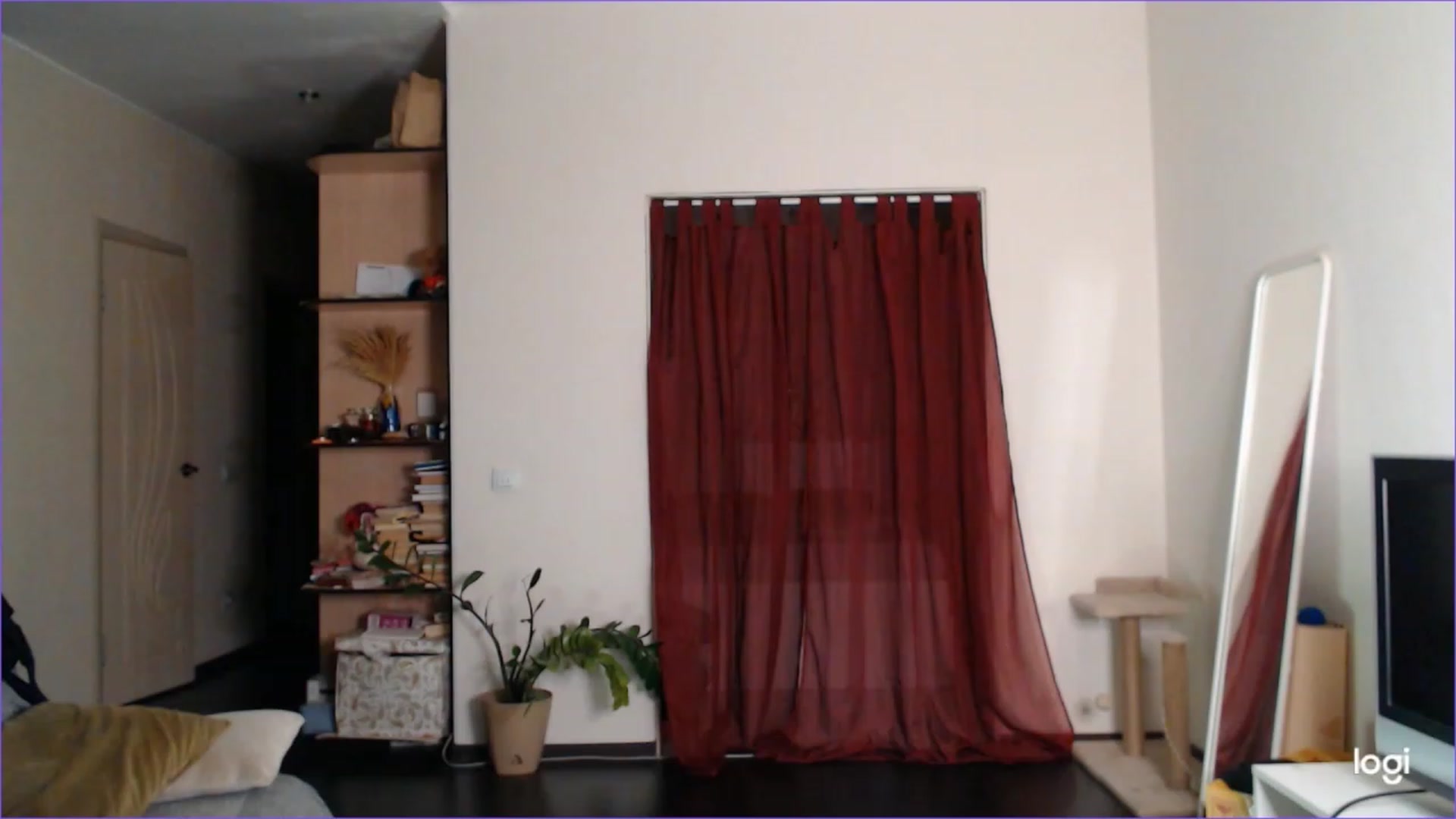 Gallery image thumbnail from DearSylvia's myfreecams stream on, 10/21/2023, 17:21 image 11 of 20