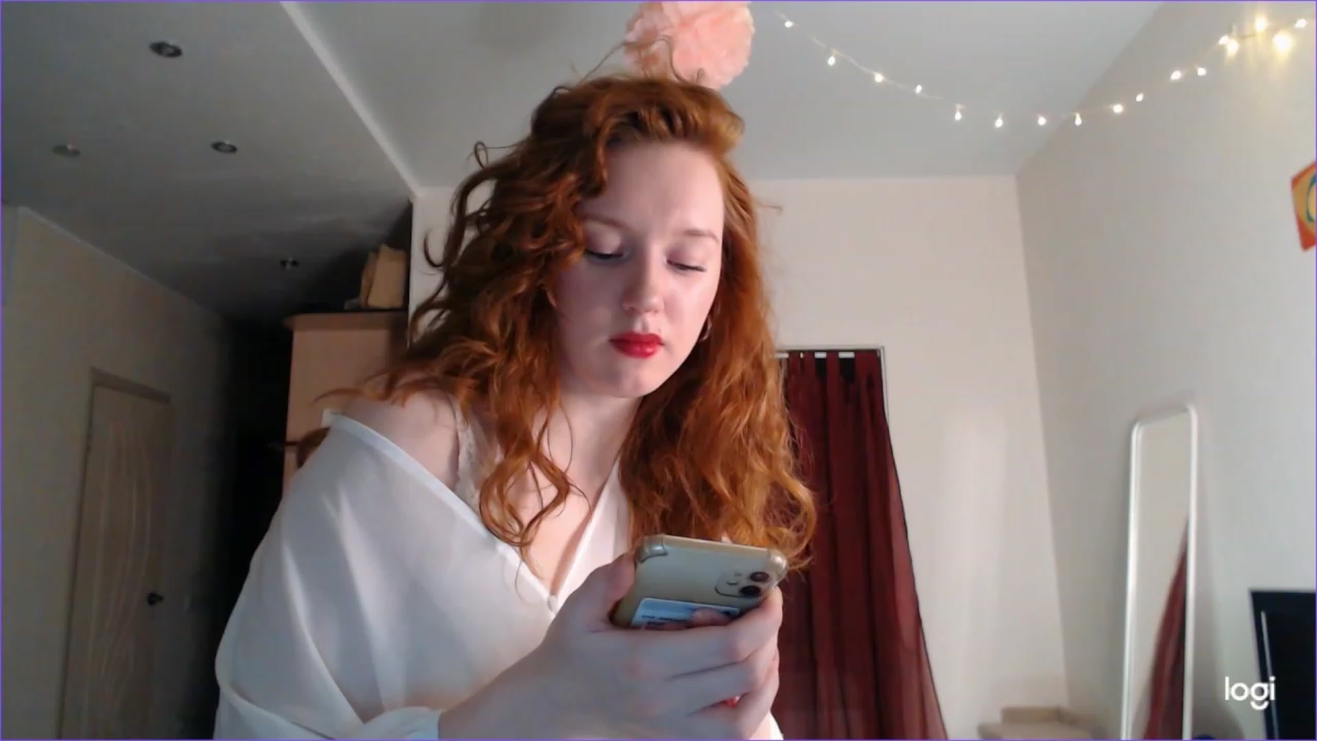 Gallery image thumbnail from DearSylvia's myfreecams stream on, 10/21/2023, 17:21 image 14 of 20