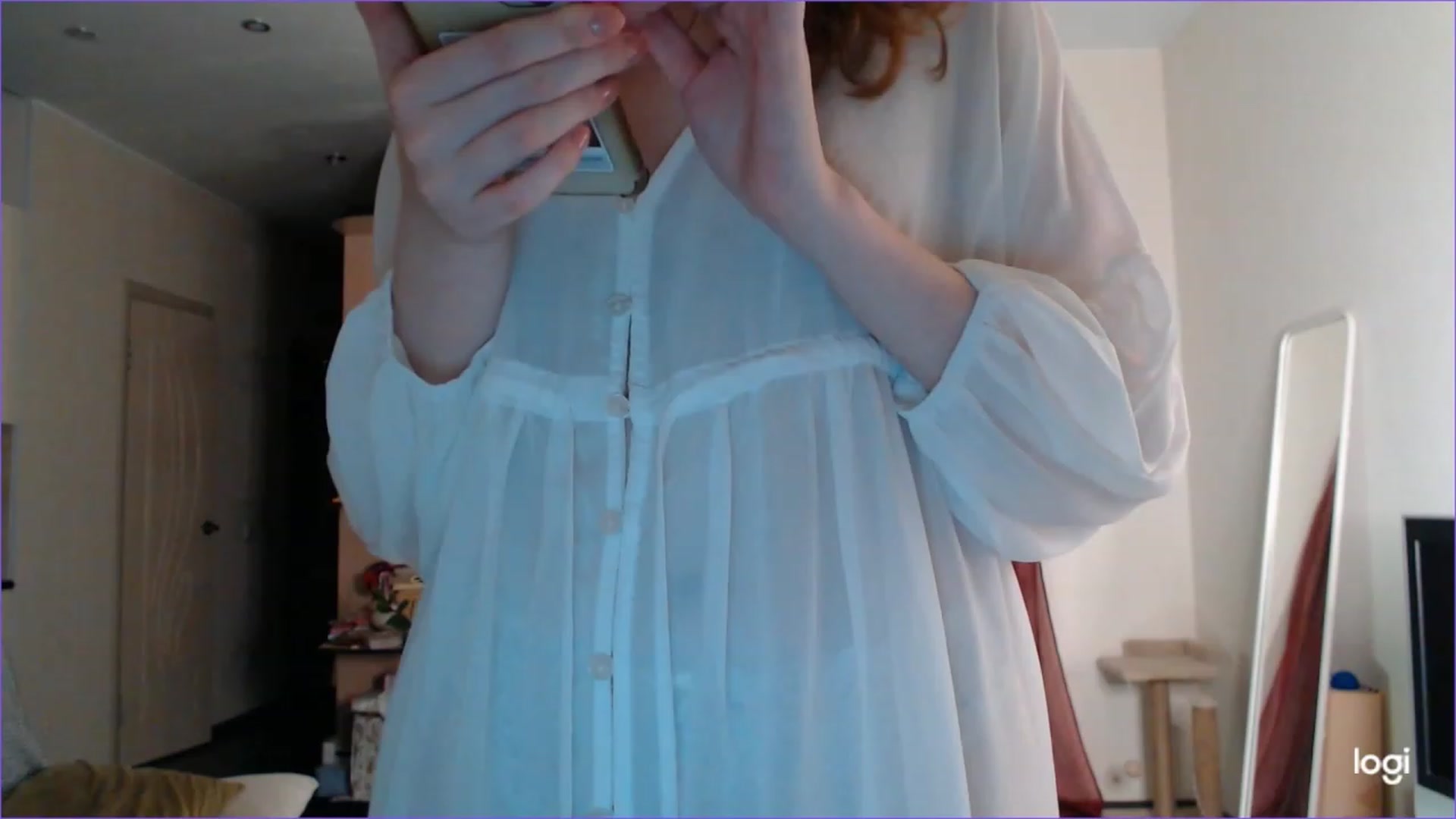 Gallery image thumbnail from DearSylvia's myfreecams stream on, 10/21/2023, 17:21 image 6 of 20