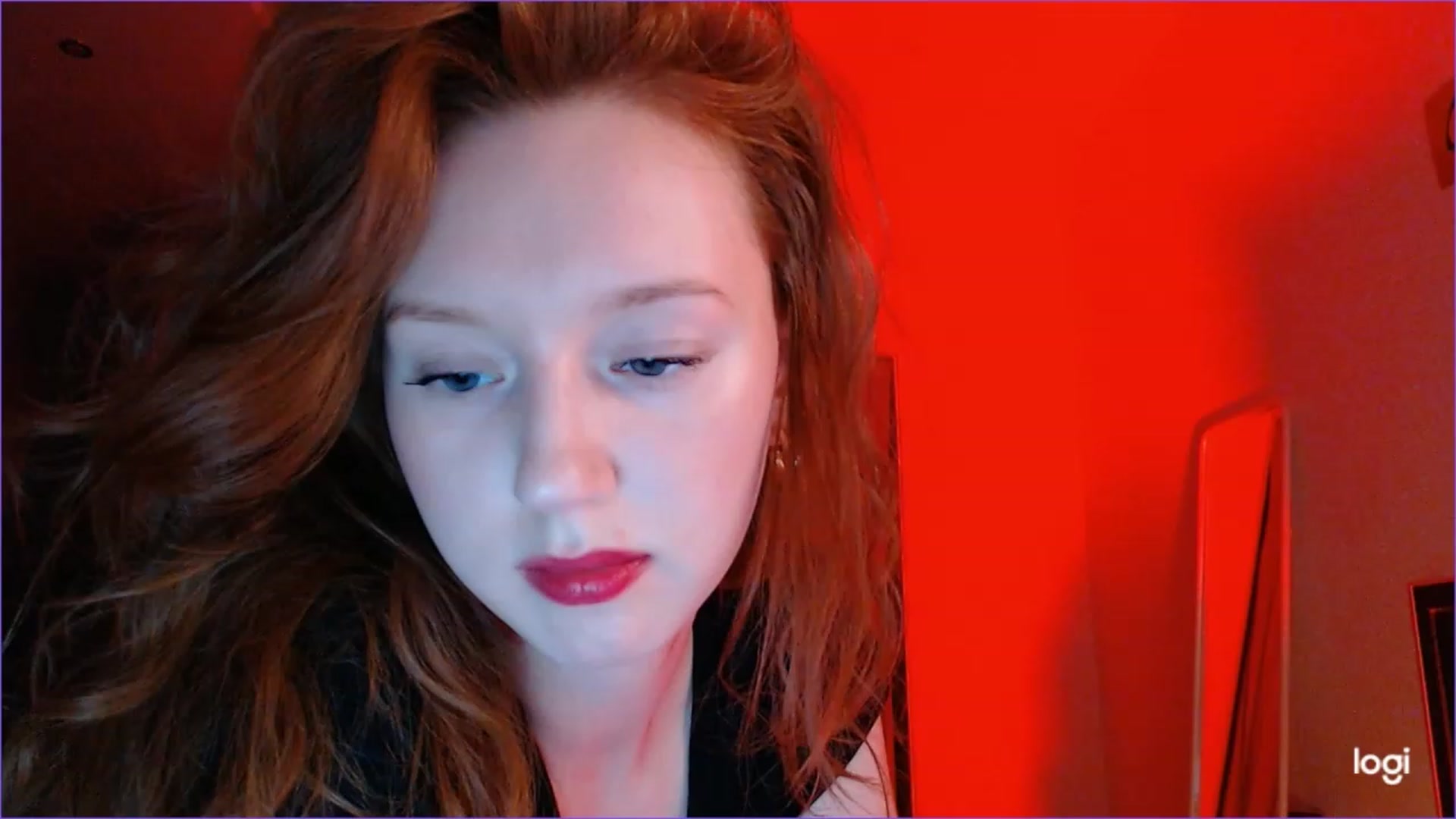Gallery image thumbnail from DearSylvia's myfreecams stream on, 11/04/2023, 17:37 image 4 of 20