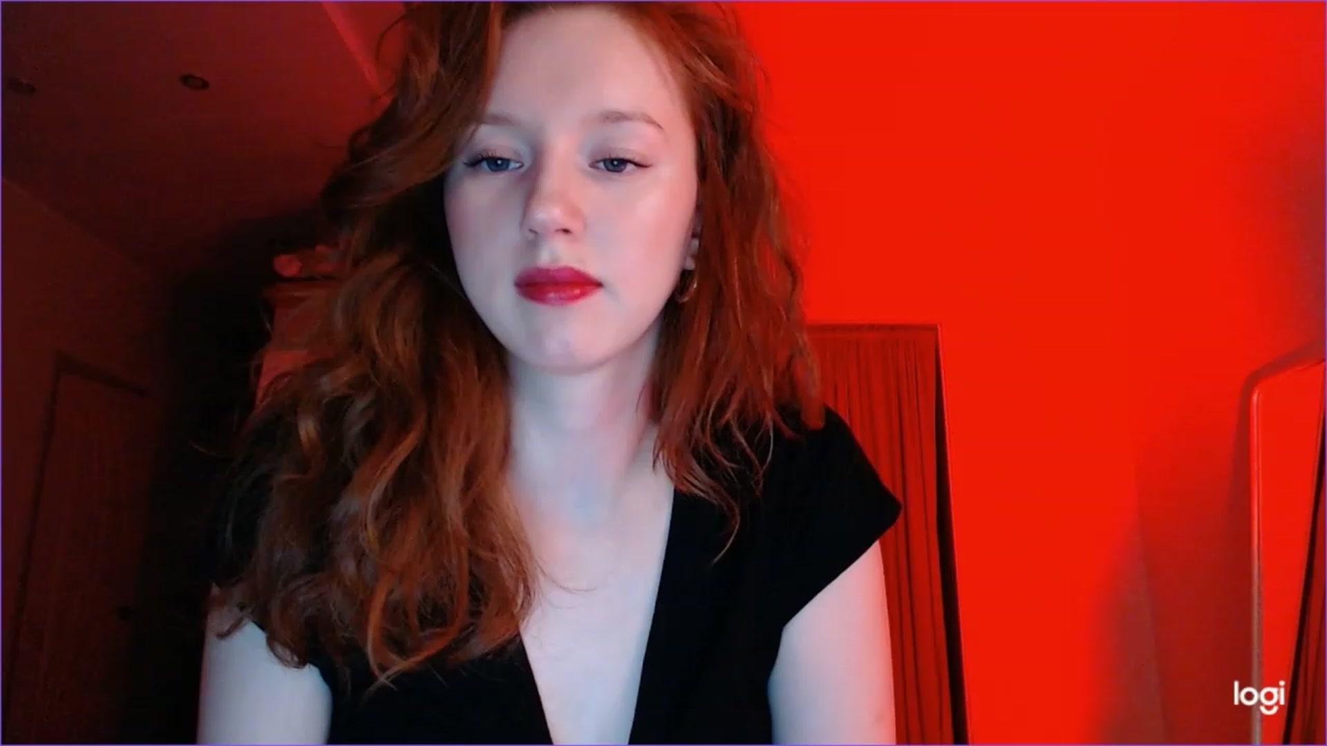 Gallery image thumbnail from DearSylvia's myfreecams stream on, 11/04/2023, 17:37 image 8 of 20