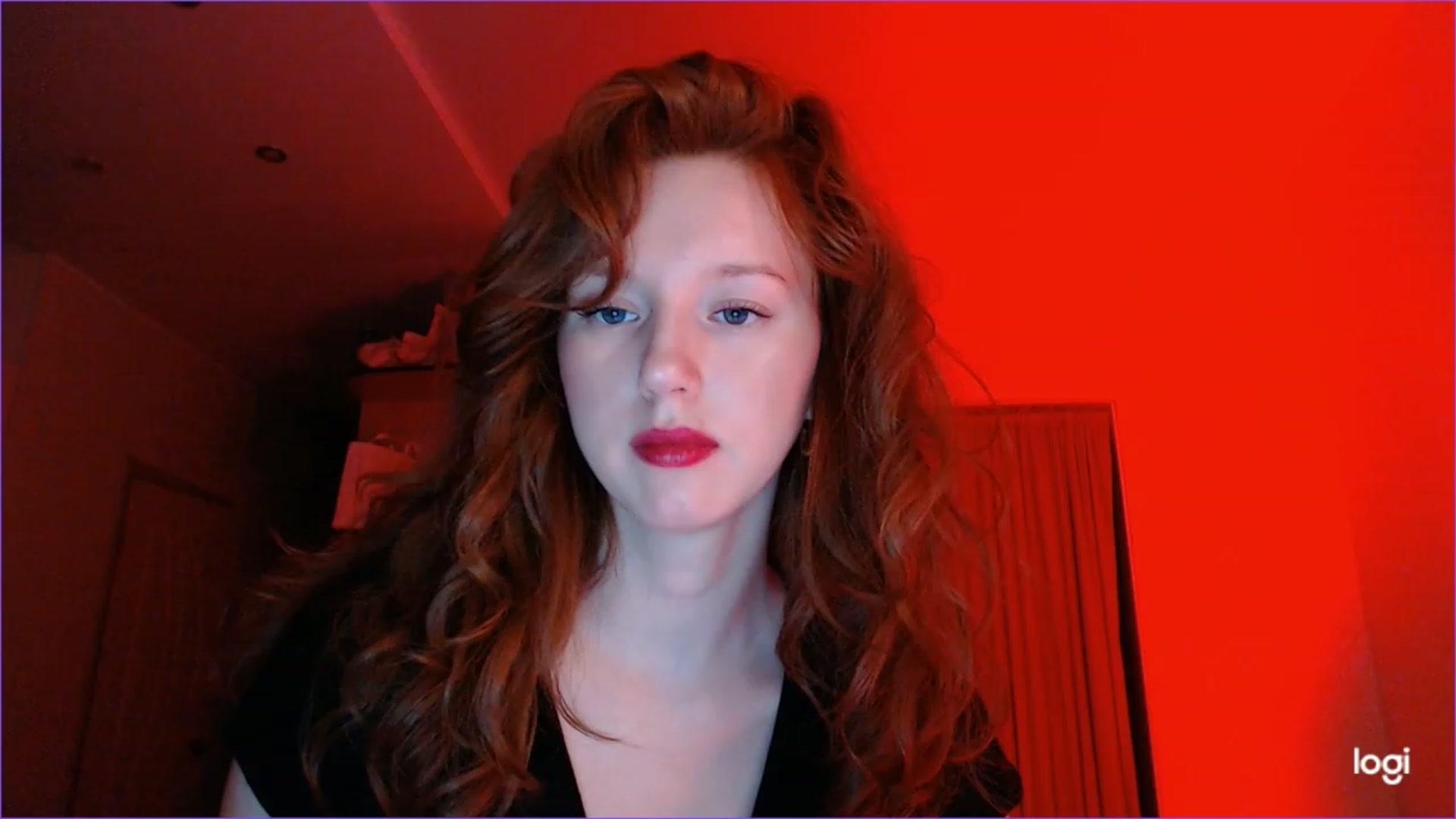 Gallery image thumbnail from DearSylvia's myfreecams stream on, 11/04/2023, 17:37 image 14 of 20