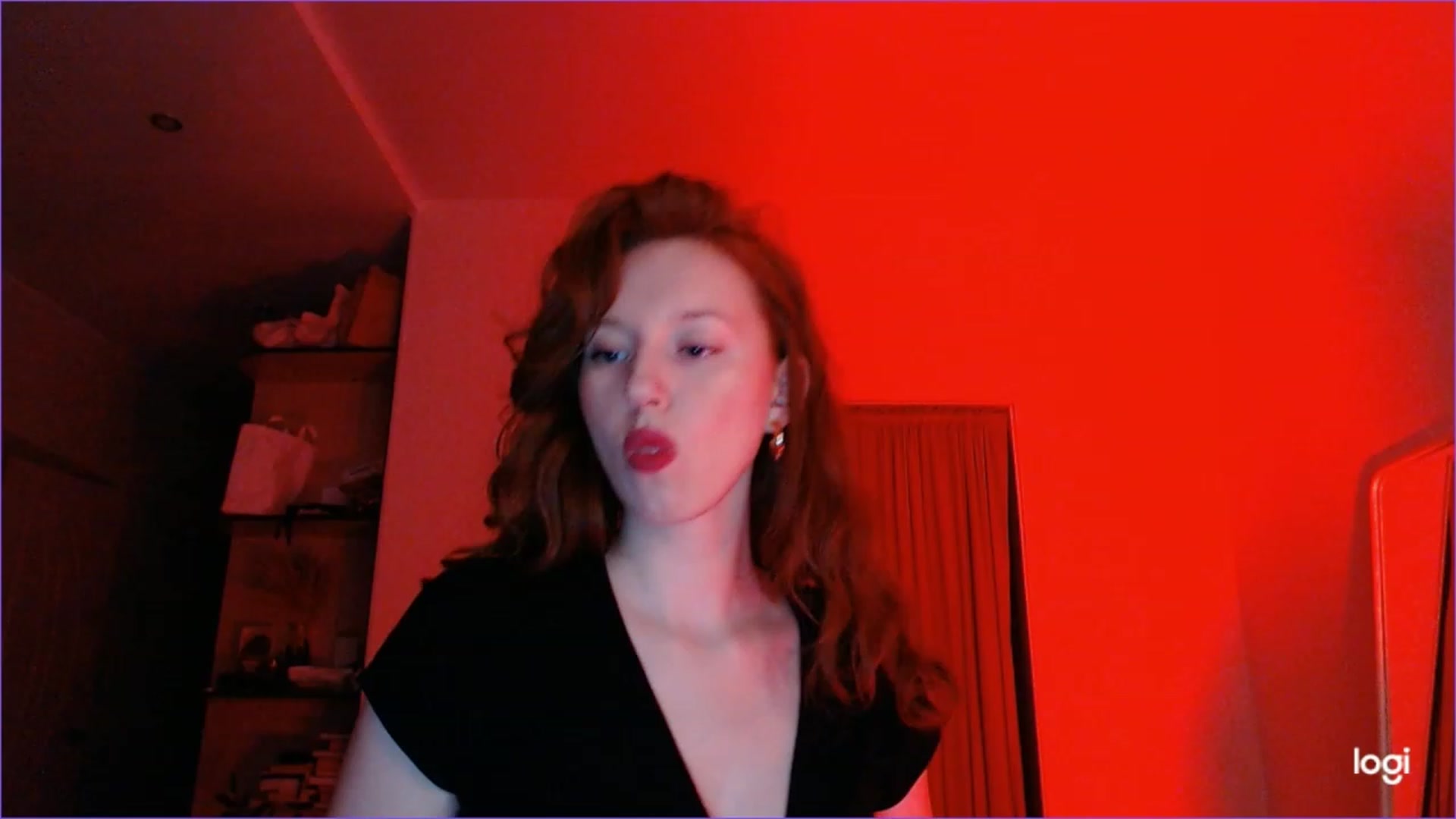 Gallery image thumbnail from DearSylvia's myfreecams stream on, 11/04/2023, 17:37 image 12 of 20
