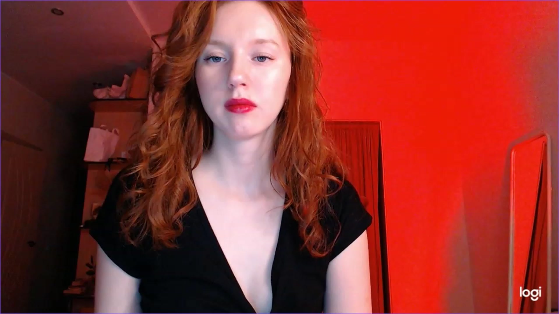 Gallery image thumbnail from DearSylvia's myfreecams stream on, 11/04/2023, 17:37 image 18 of 20