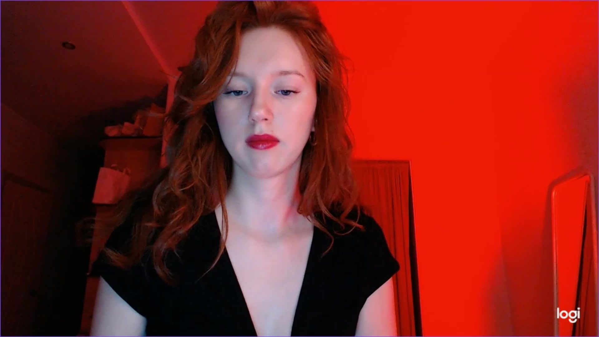 Gallery image thumbnail from DearSylvia's myfreecams stream on, 11/04/2023, 17:37 image 17 of 20