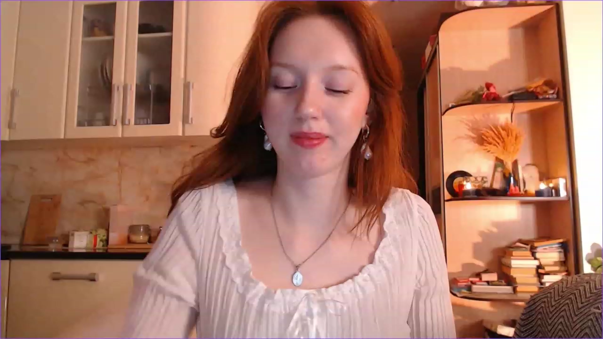 Gallery image thumbnail from DearSylvia's myfreecams stream on, 12/02/2023, 19:15 image 16 of 20