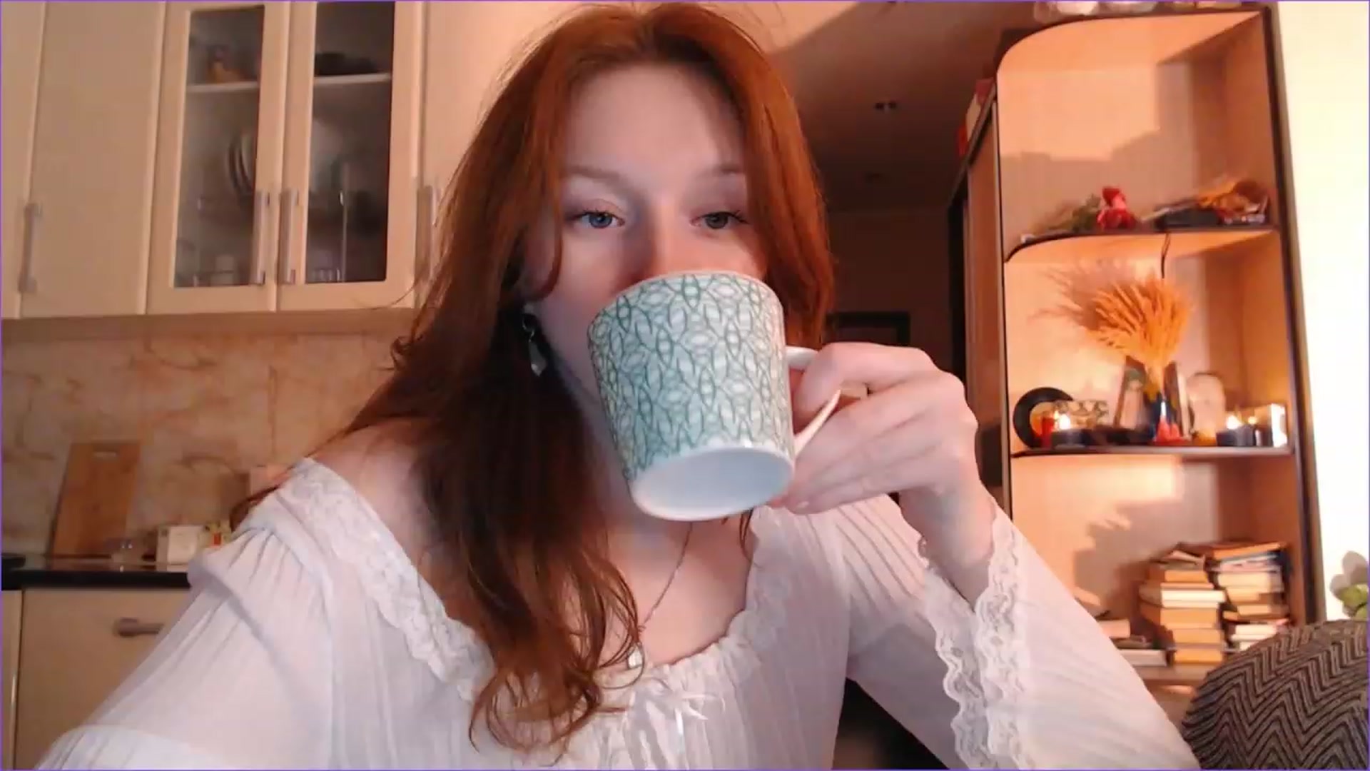 Gallery image thumbnail from DearSylvia's myfreecams stream on, 12/02/2023, 19:15 image 13 of 20