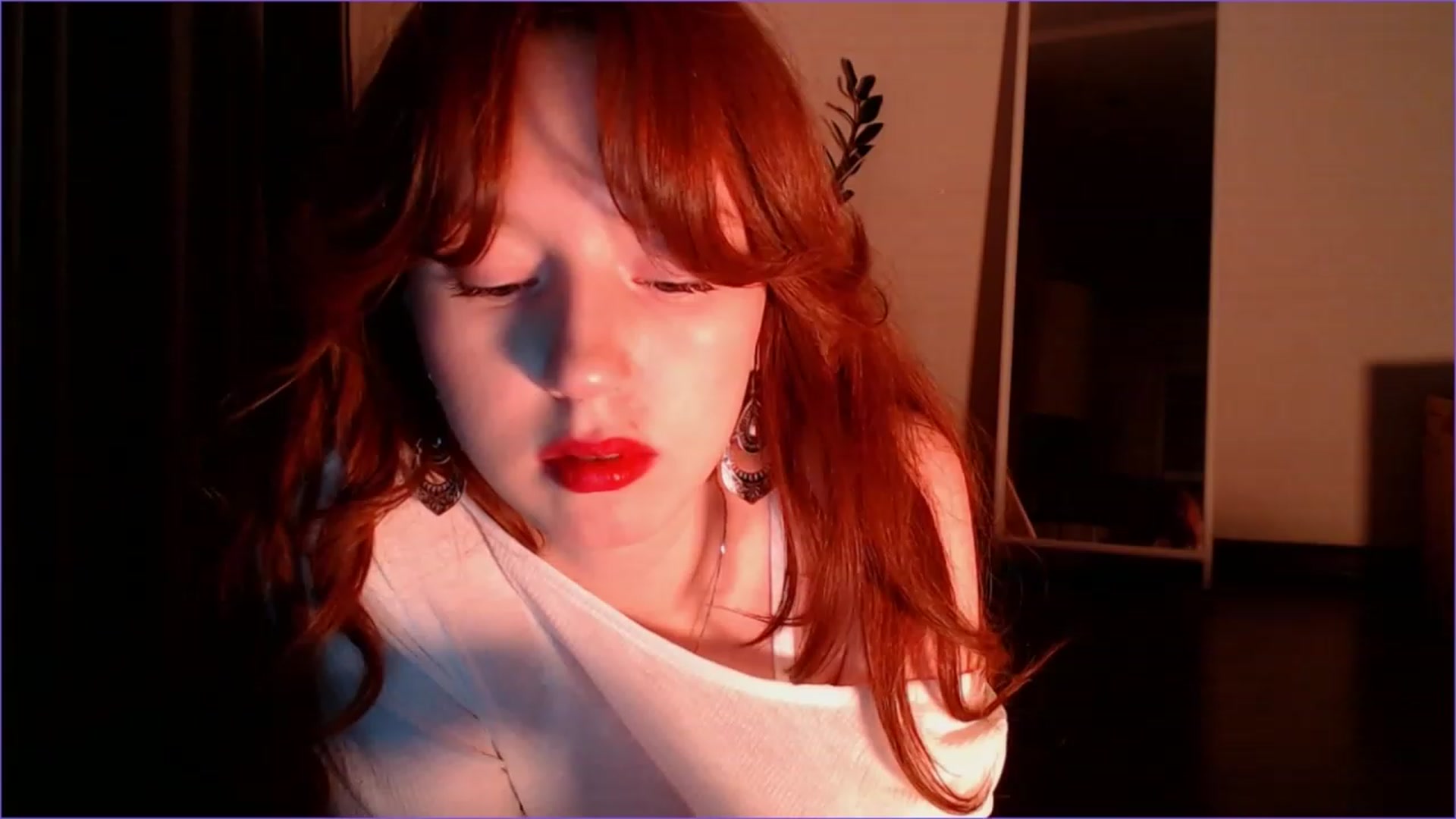 Gallery image thumbnail from DearSylvia's myfreecams stream on, 01/10/2024, 17:43 image 10 of 20