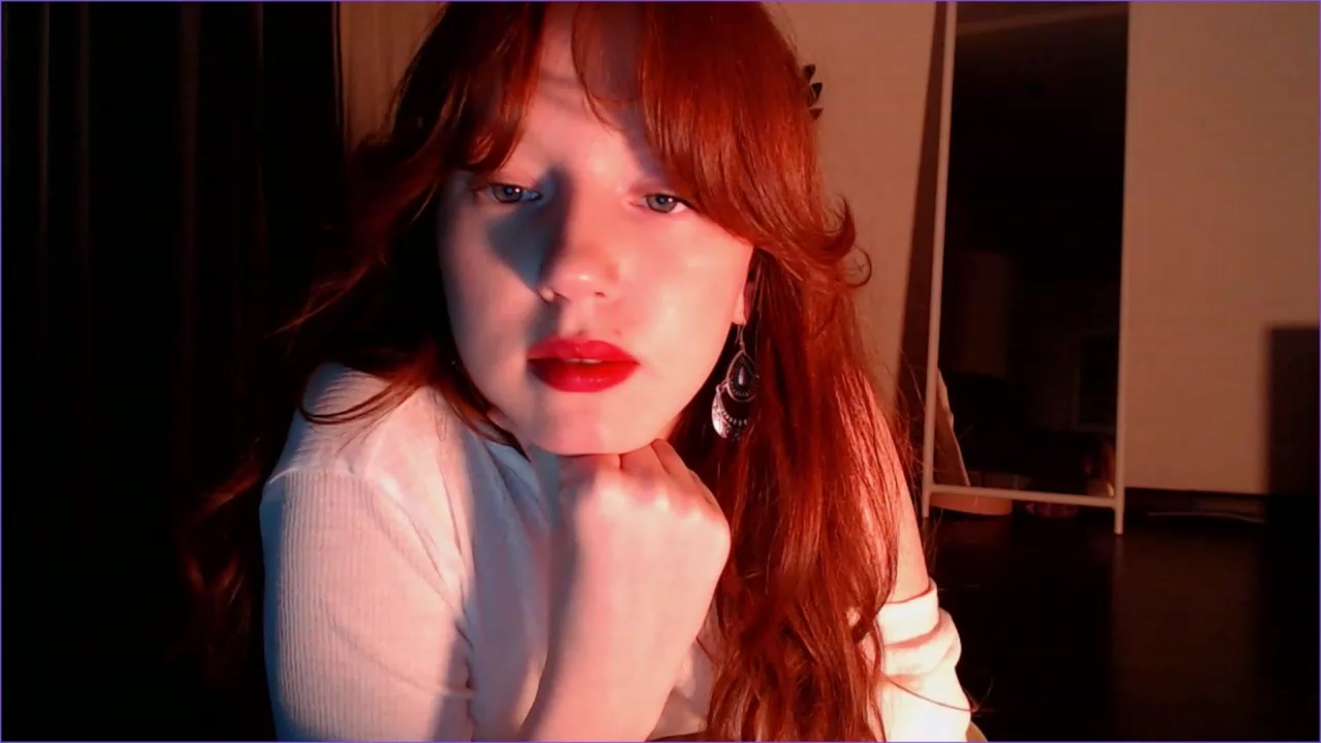 Gallery image thumbnail from DearSylvia's myfreecams stream on, 01/10/2024, 17:43 image 13 of 20