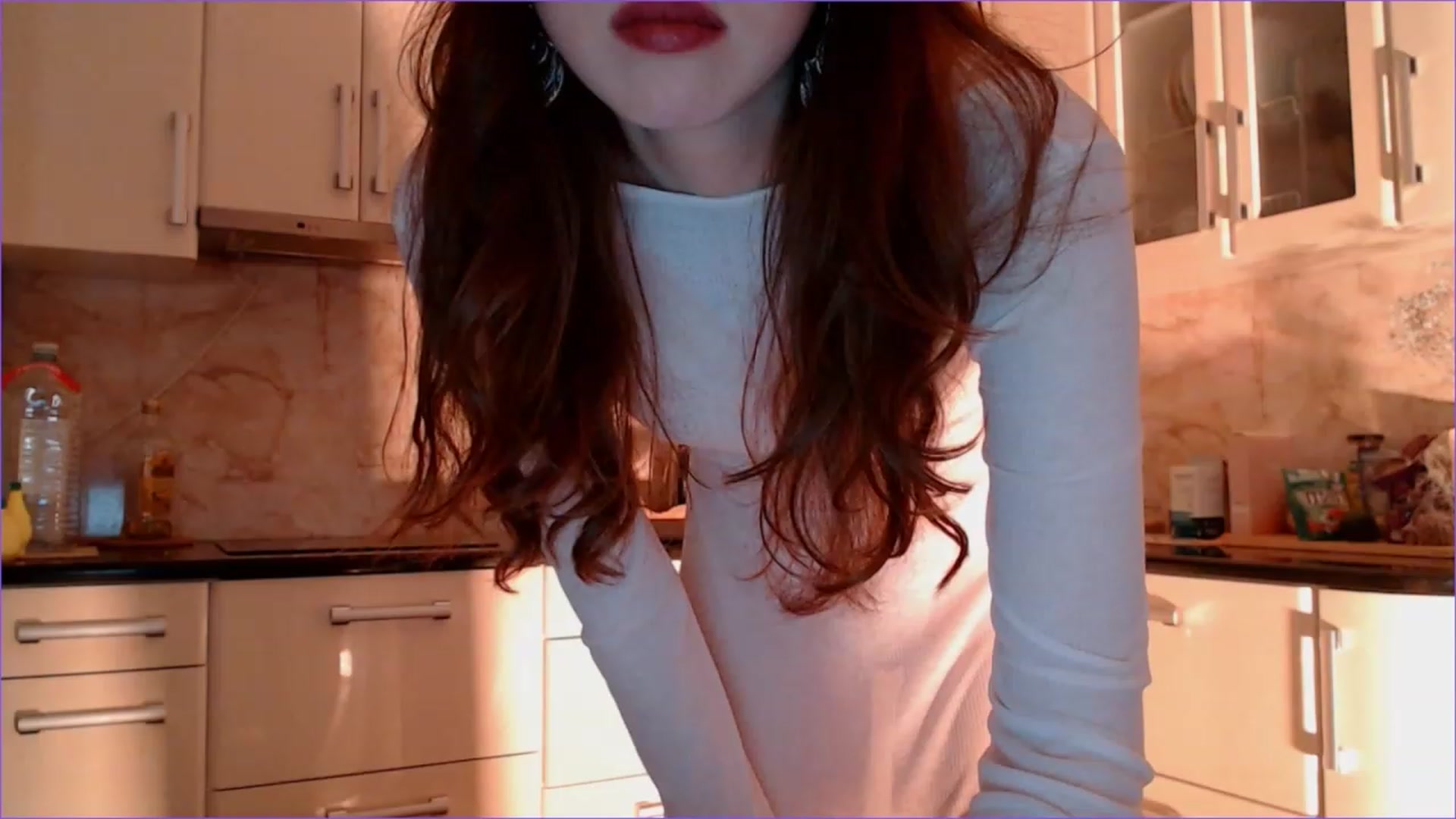 Gallery image thumbnail from DearSylvia's myfreecams stream on, 01/10/2024, 19:06 image 12 of 20