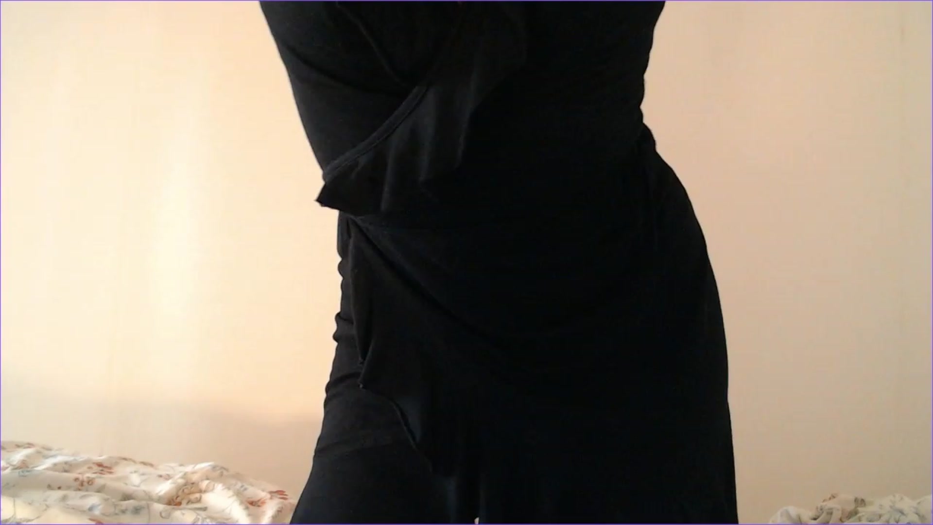 Gallery image thumbnail from DearSylvia's myfreecams stream on, 03/06/2024, 12:31 image 7 of 20