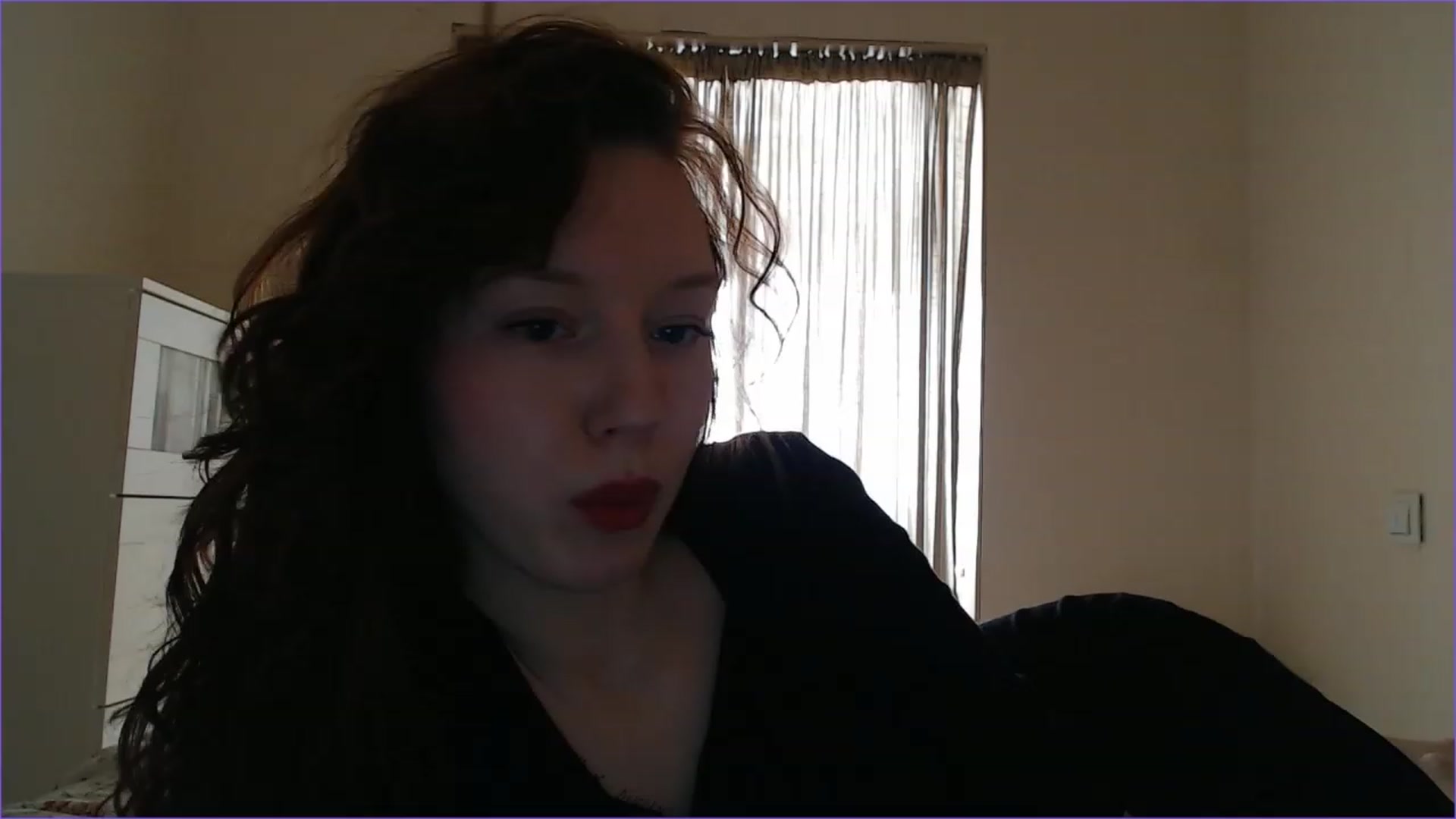 Gallery image thumbnail from DearSylvia's myfreecams stream on, 03/06/2024, 12:31 image 2 of 20