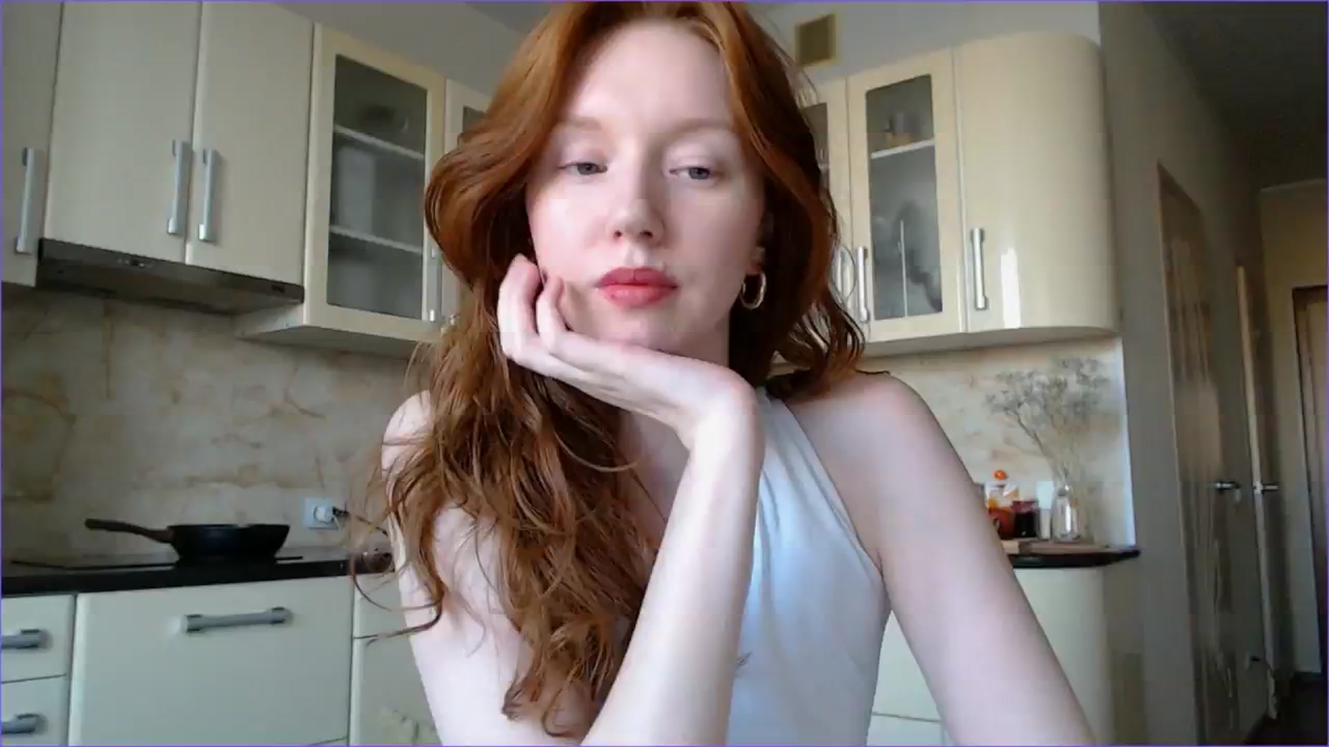Gallery image thumbnail from DearSylvia's myfreecams stream on, 06/16/2024, 18:15 image 13 of 20
