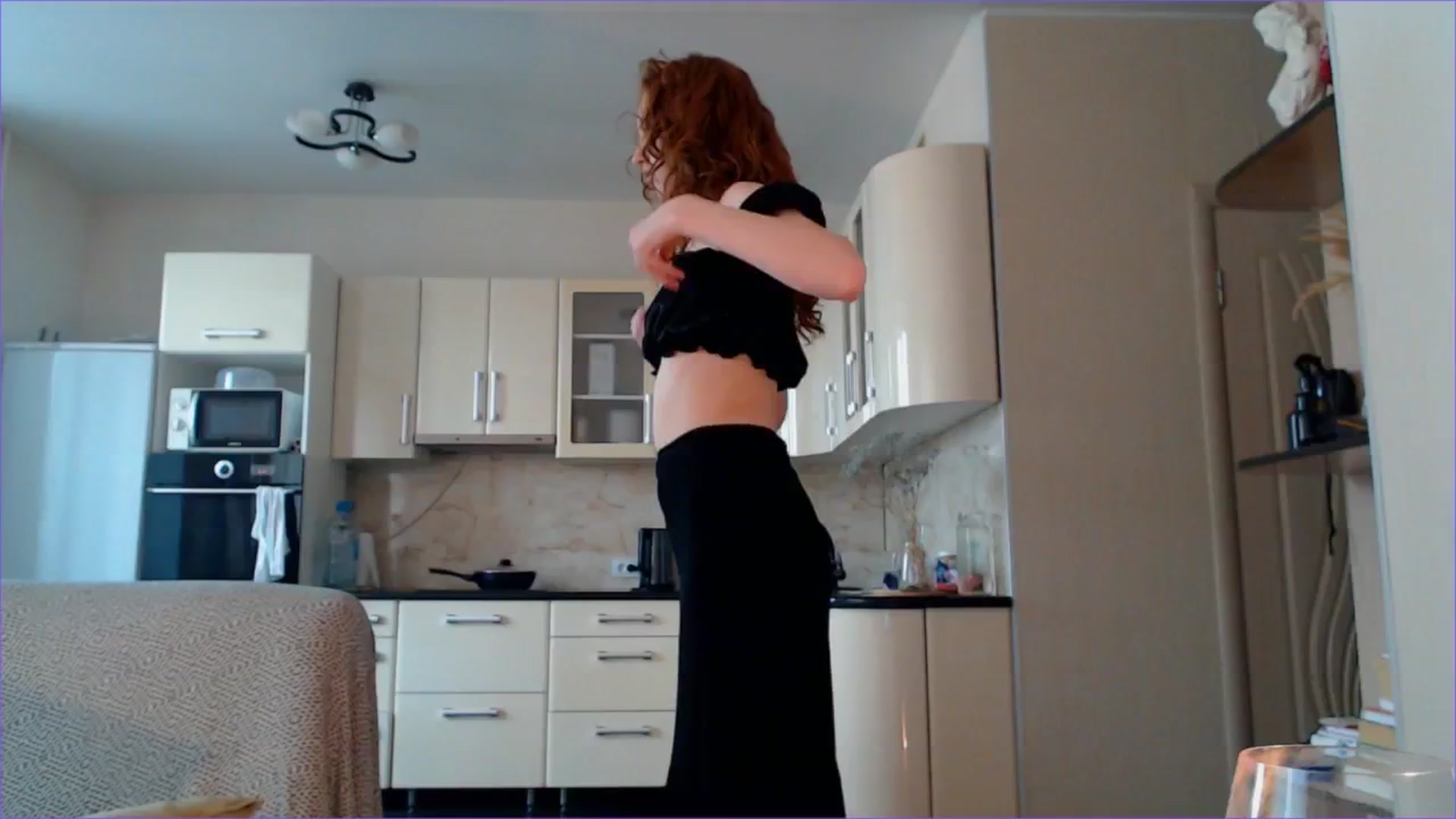 Gallery image thumbnail from DearSylvia's myfreecams stream on, 07/02/2024, 16:37 image 6 of 20