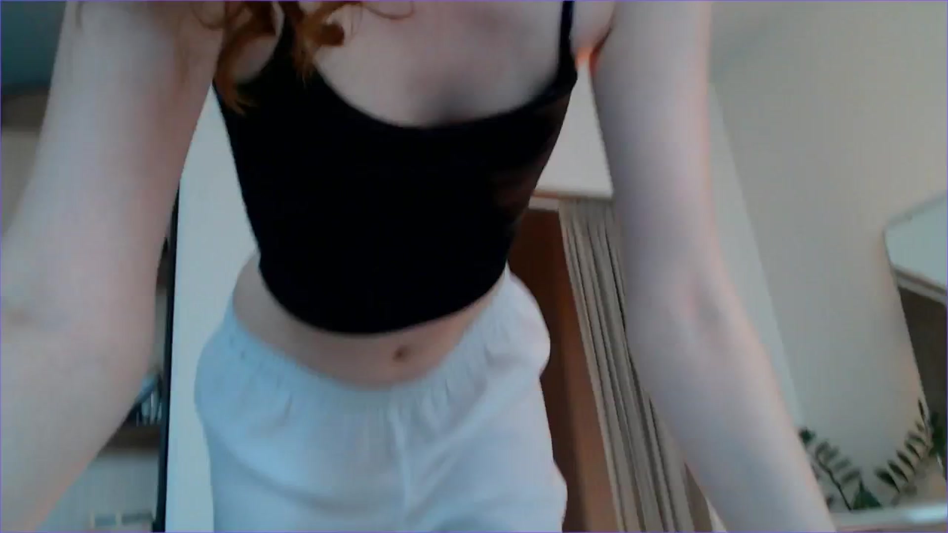 Gallery image thumbnail from DearSylvia's myfreecams stream on, 07/02/2024, 16:37 image 2 of 20